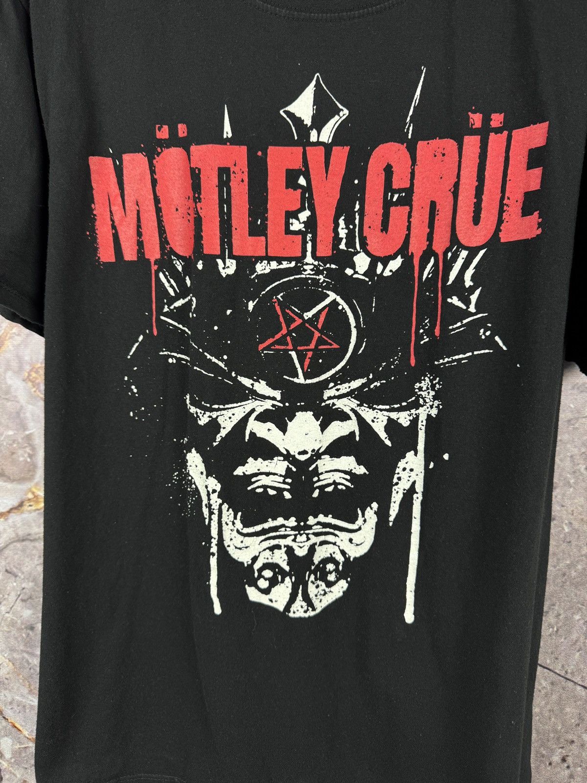 Other Men’s Motley Crue The World Tour T-Shirt Size Large Size US L / EU 52-54 / 3 - 5 Thumbnail