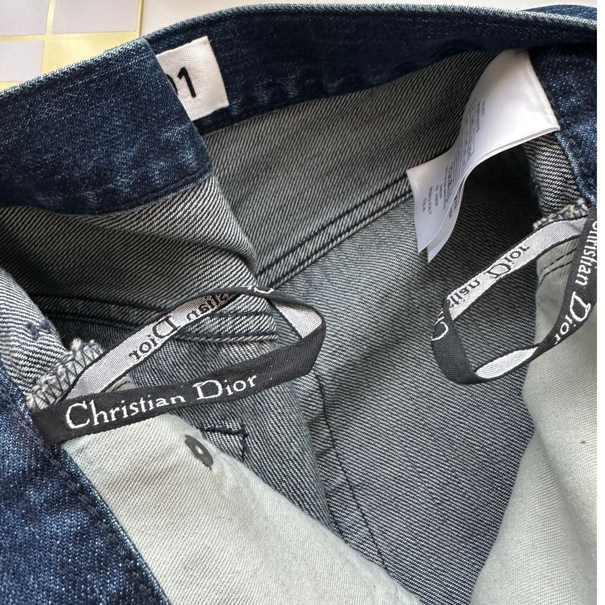 Other NWOT Christian Dior 01 Med Wash Button Boyfriend Jeans 10 Size 32" / US 10 / IT 46 - 12 Thumbnail