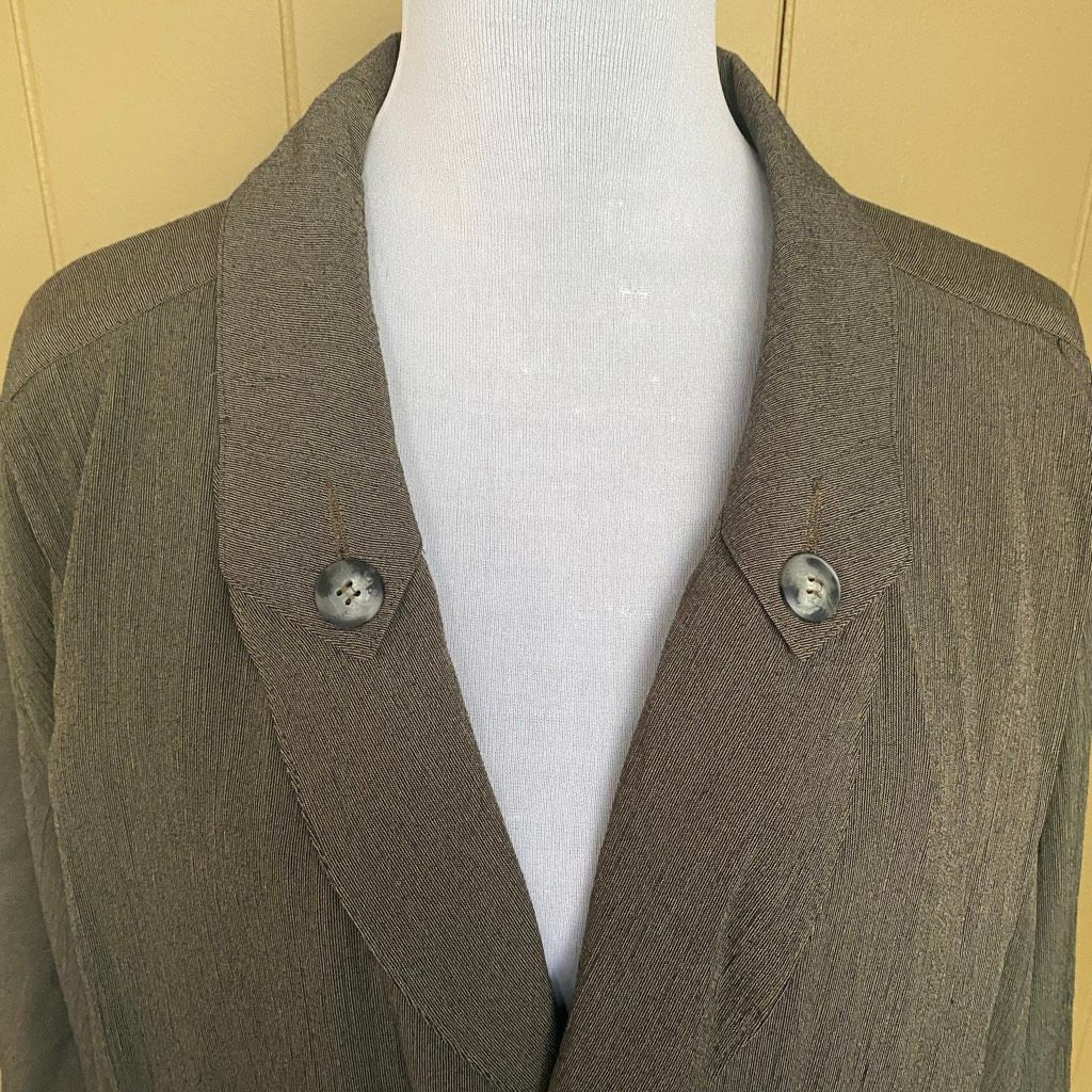 Other Mr Mr women vintage size 3 three button crepe blazer khaki Size S / US 4 / IT 40 - 4 Thumbnail