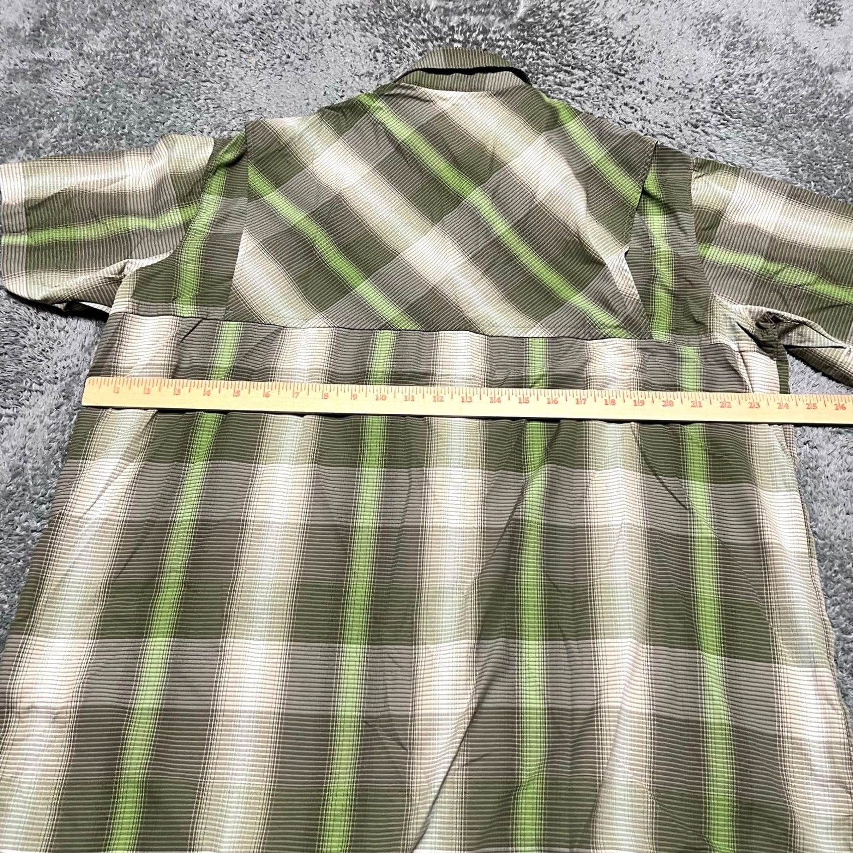 Vintage Columbia Shirt Mens XL Button Up Green Plaid Short Sleeve Performance Size US XL / EU 56 / 4 - 5 Thumbnail