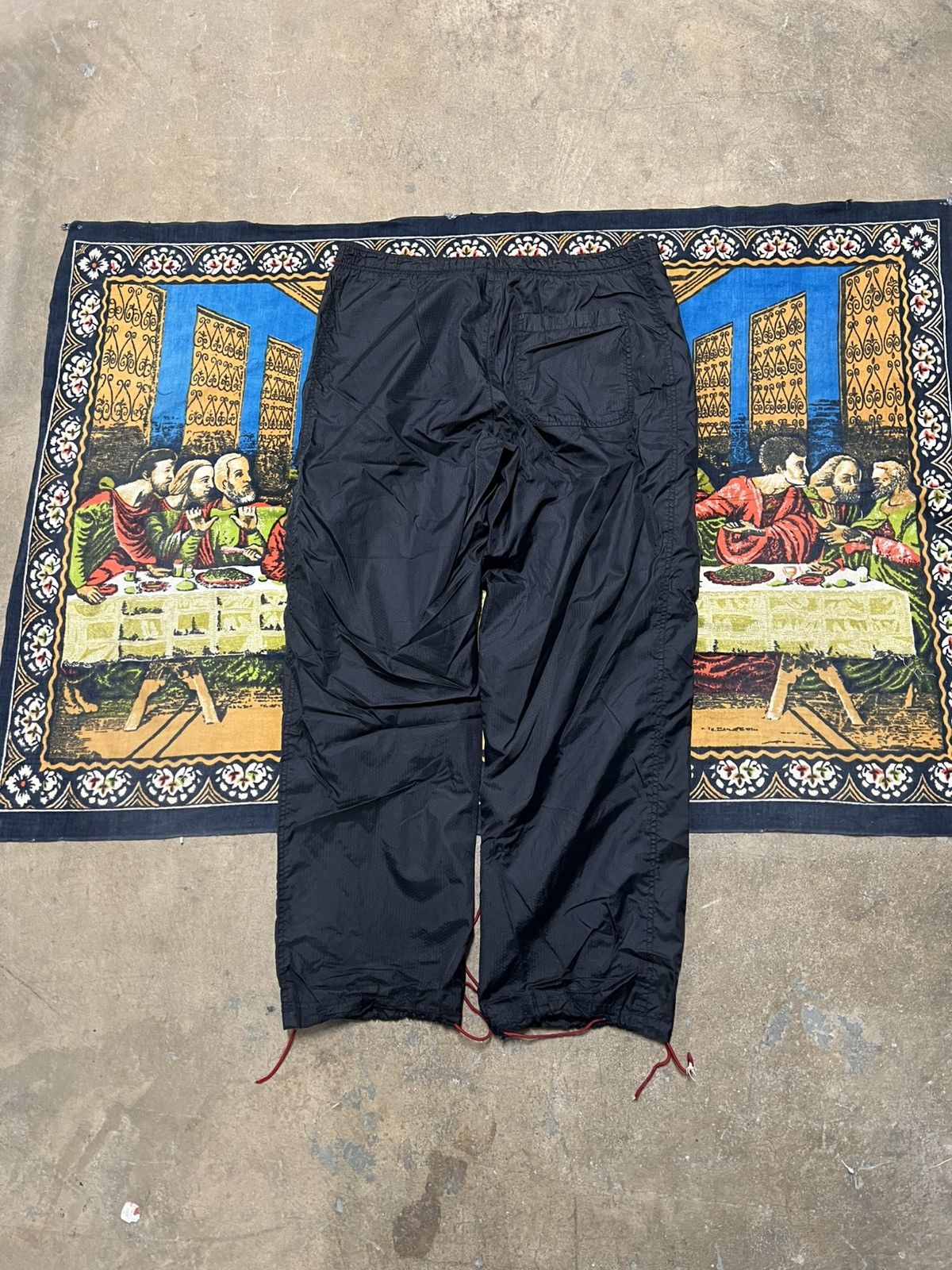 Nike Vintage Black Red Nike track pants Baggy Skater y2k Sports Size US 34 / EU 50 - 7 Thumbnail