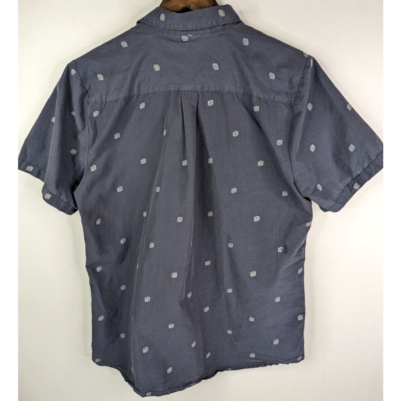 Volcom Volcom Button-Up Shirt Mens Large Short Sleeve Preppy Classic Cotton Polyester Blue Size US L / EU 52-54 / 3 - 4 Thumbnail