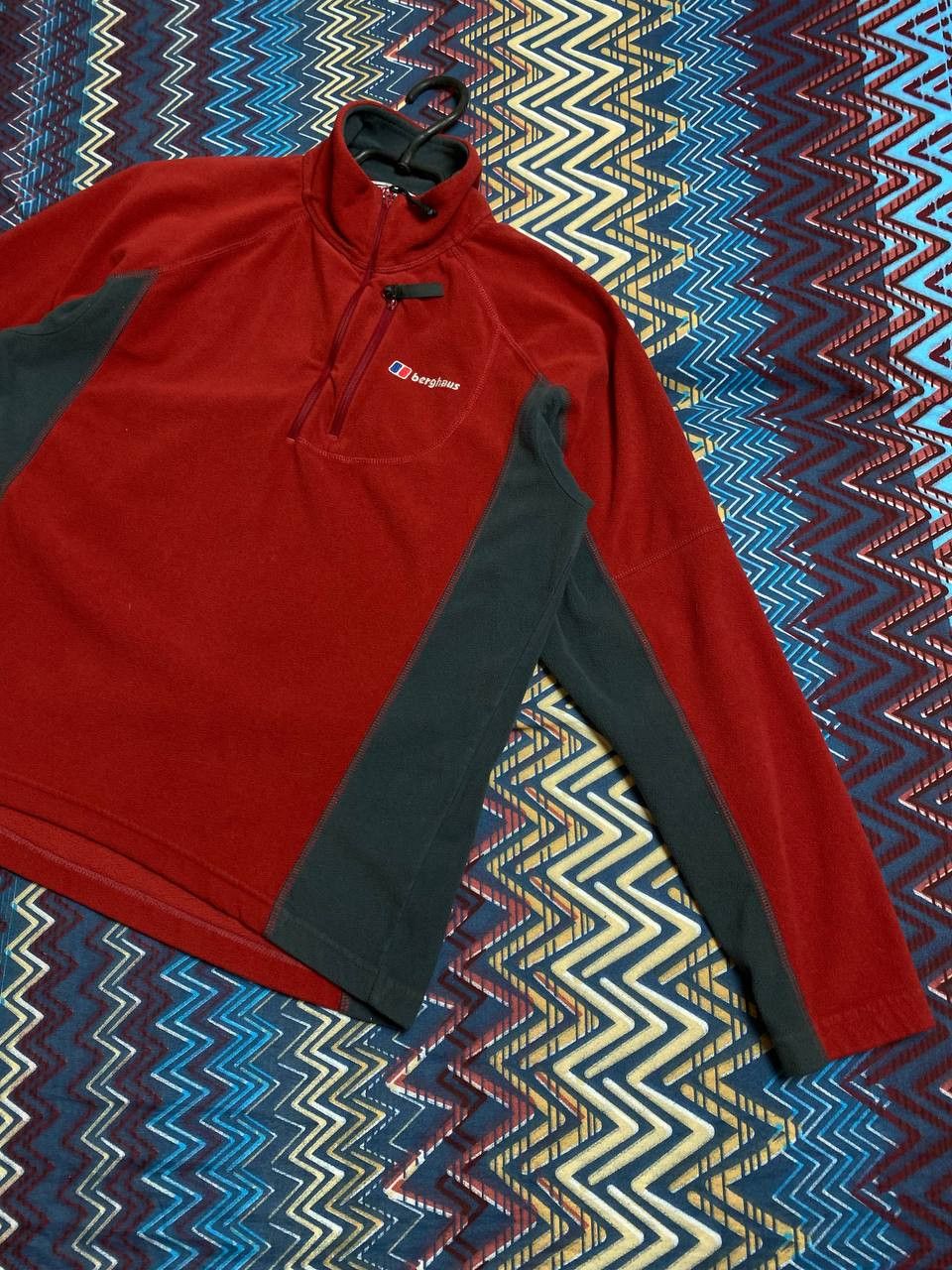 Berghaus sweatshirt Y2K streetwear Vintage Berghaus red logo Size US S / EU 44-46 / 1 - 8 Thumbnail