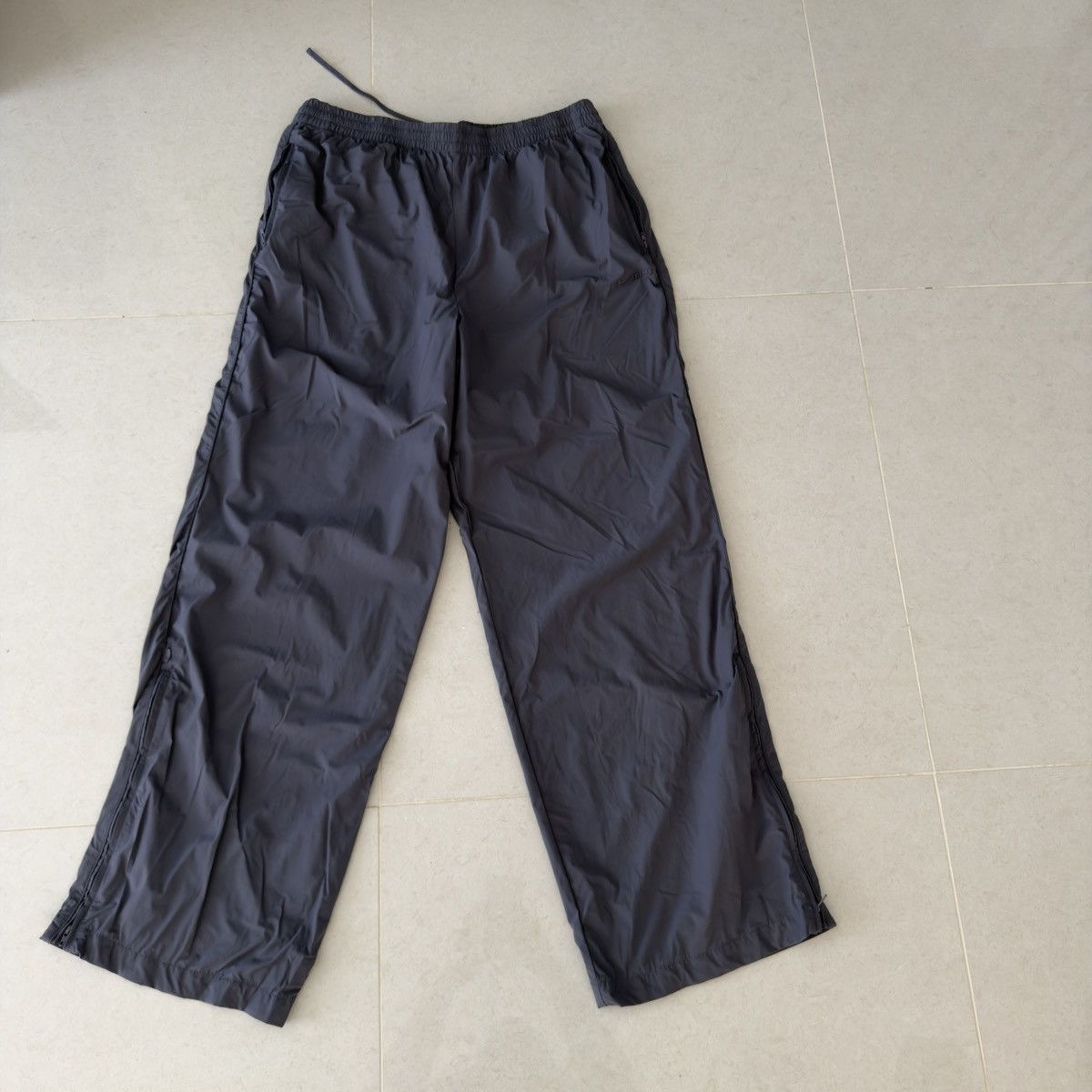 Nike Nike Skims Track Pants Grey Large 🚫READ DESCRIPTION🚫 Size US 34 / EU 50 - 1 Thumbnail