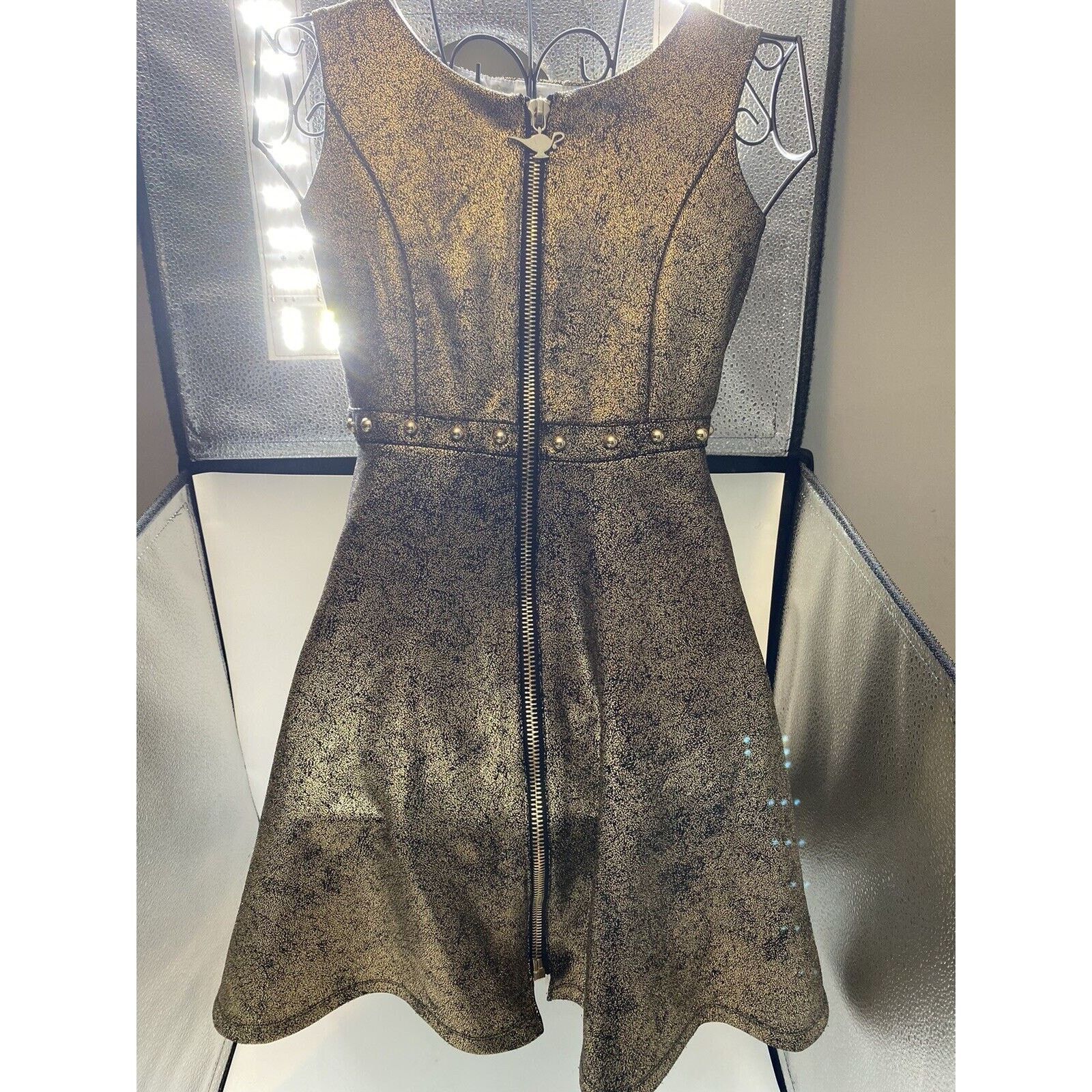 Disney DISNEY Store JASMINE Fancy Gold Metalic Fit Girls 9/10 Size L / US 10 / IT 46 - 1 Thumbnail