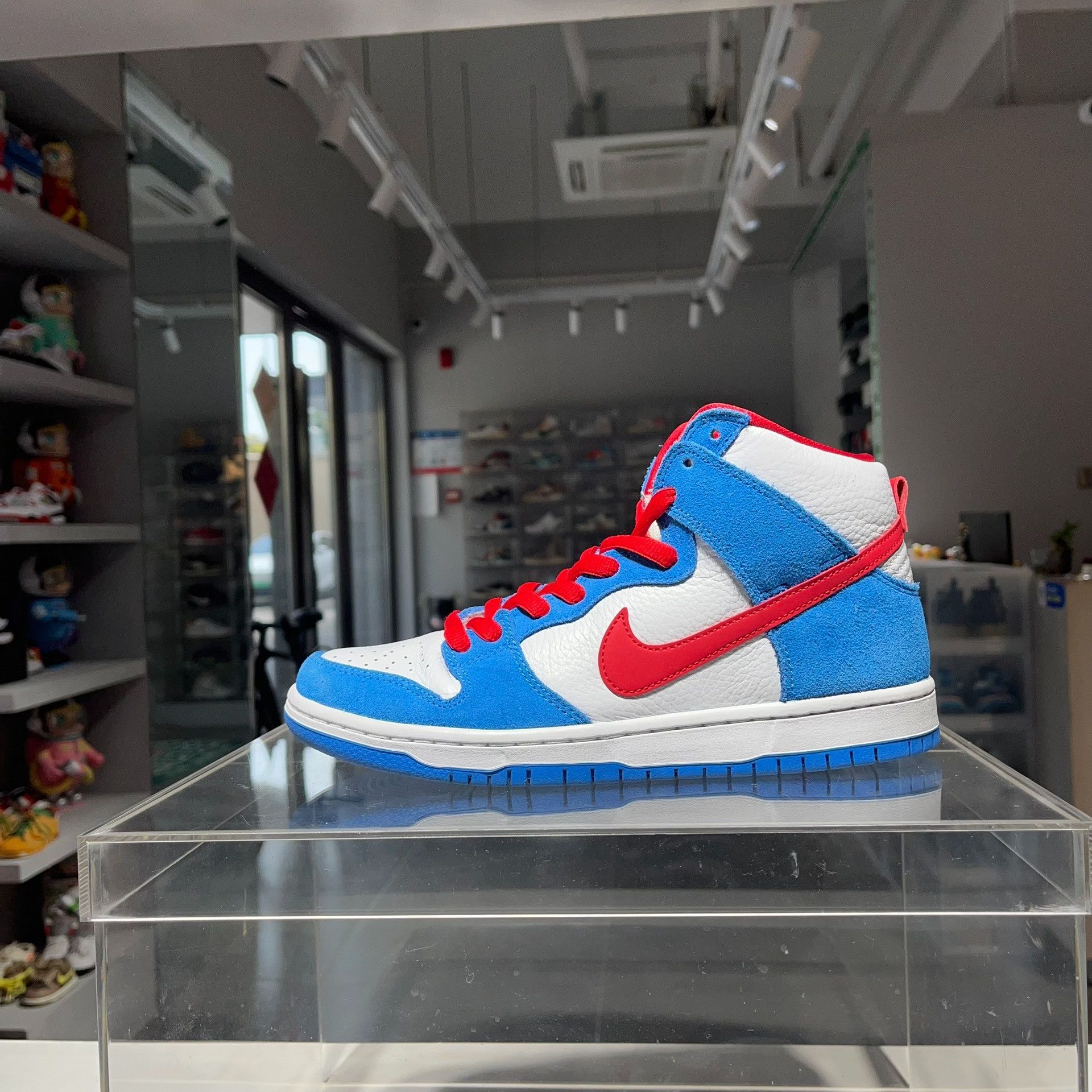 Nike Nike DUNK Blue Lowtop Sneakers 8 Men Size US 8 / EU 41 - 1 Thumbnail