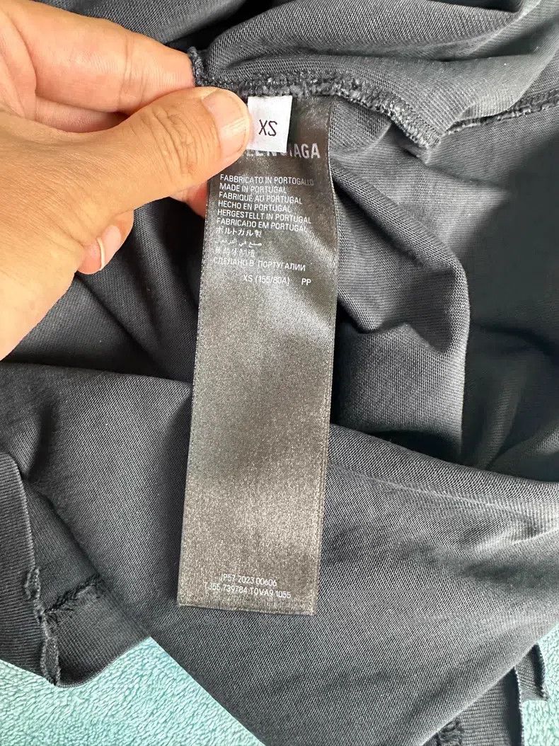 Balenciaga Balenciaga Masking Tape Tape Letter Printed Round Neck Pul Size US XS / EU 42 / 0 - 3 Thumbnail