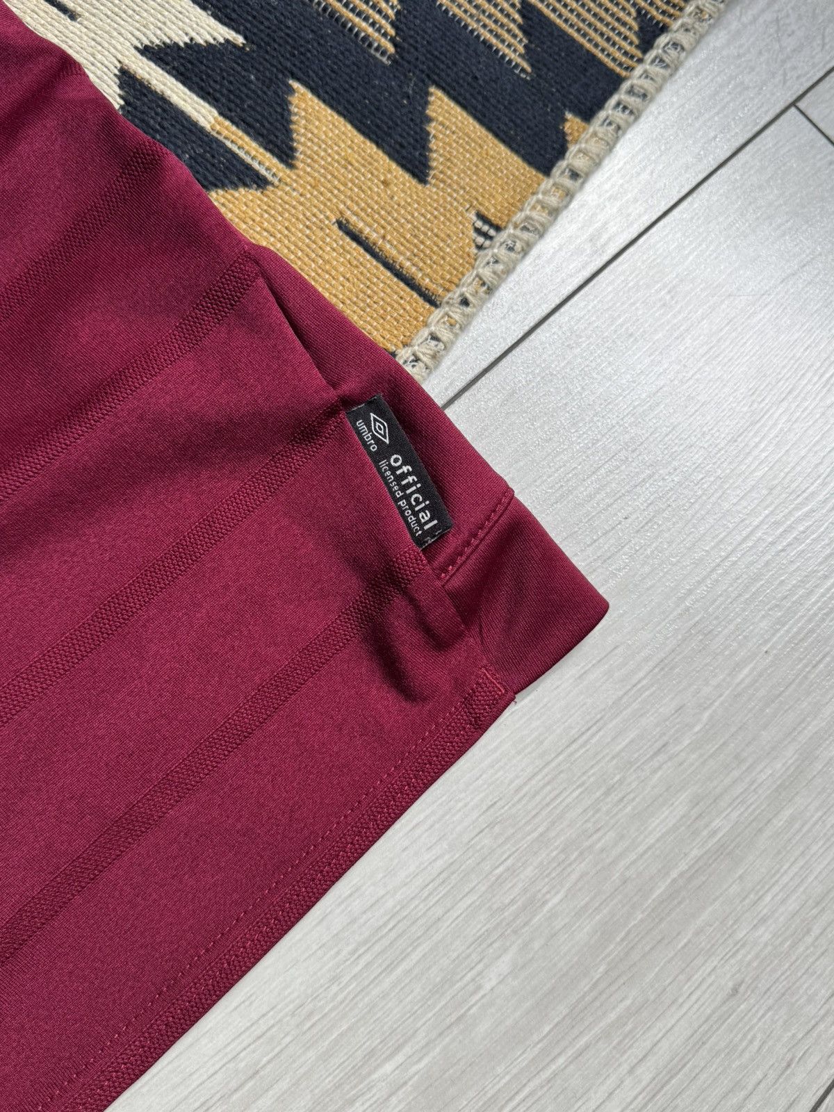 Umbro Vintage Umbro West Ham United Betway 2018/19 Soccer Jersey Size US L / EU 52-54 / 3 - 6 Thumbnail