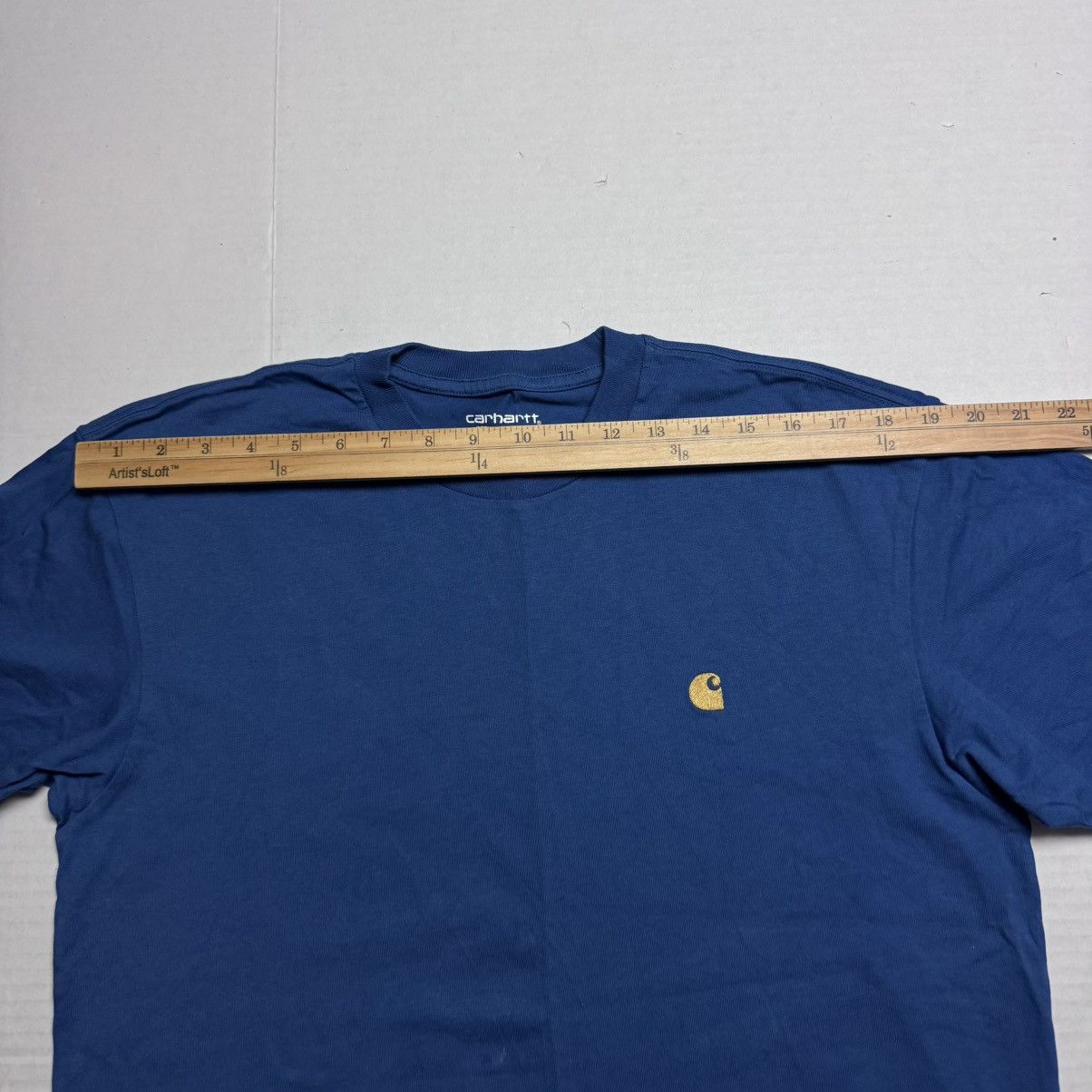 Carhartt Wip Authentic Carhartt WIP Chase Short Sleeve T-Shirt In Blue Size US S / EU 44-46 / 1 - 9 Thumbnail