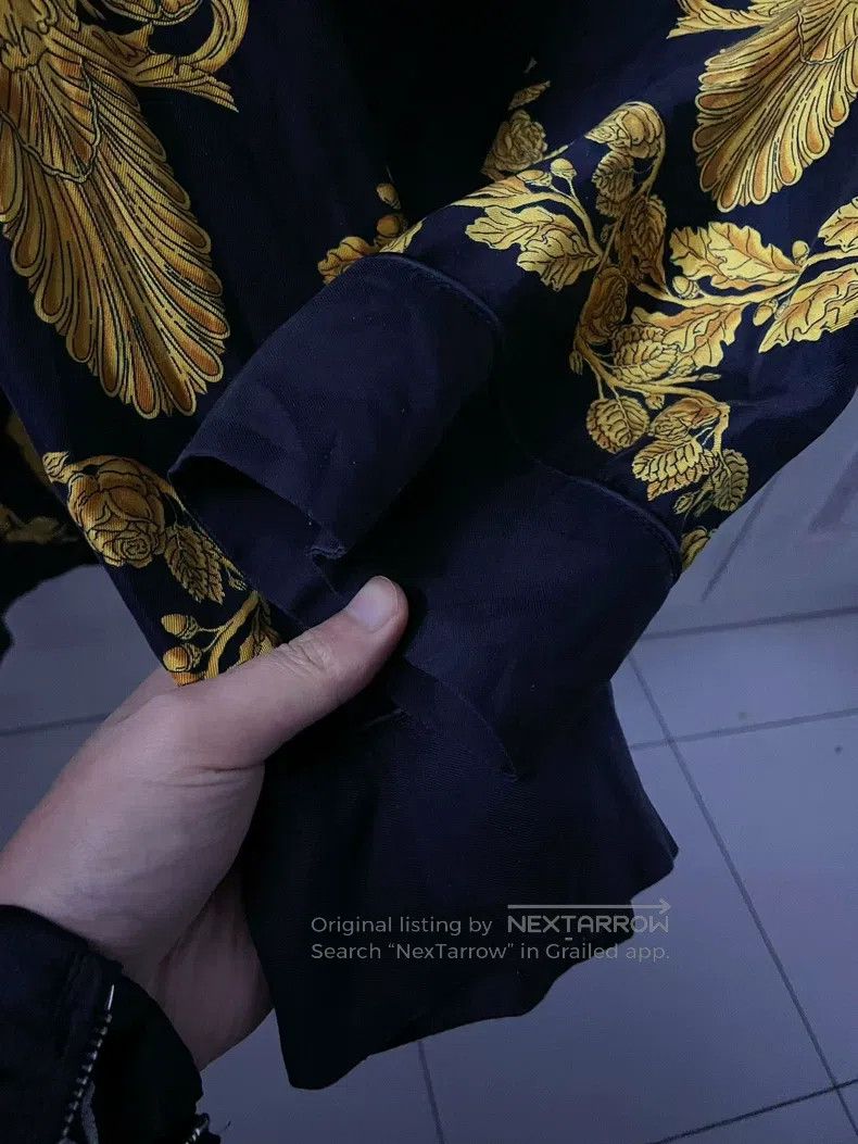 Versace Versace Silk shirt top black gold Size US XXL / EU 58 / 5 - 6 Thumbnail