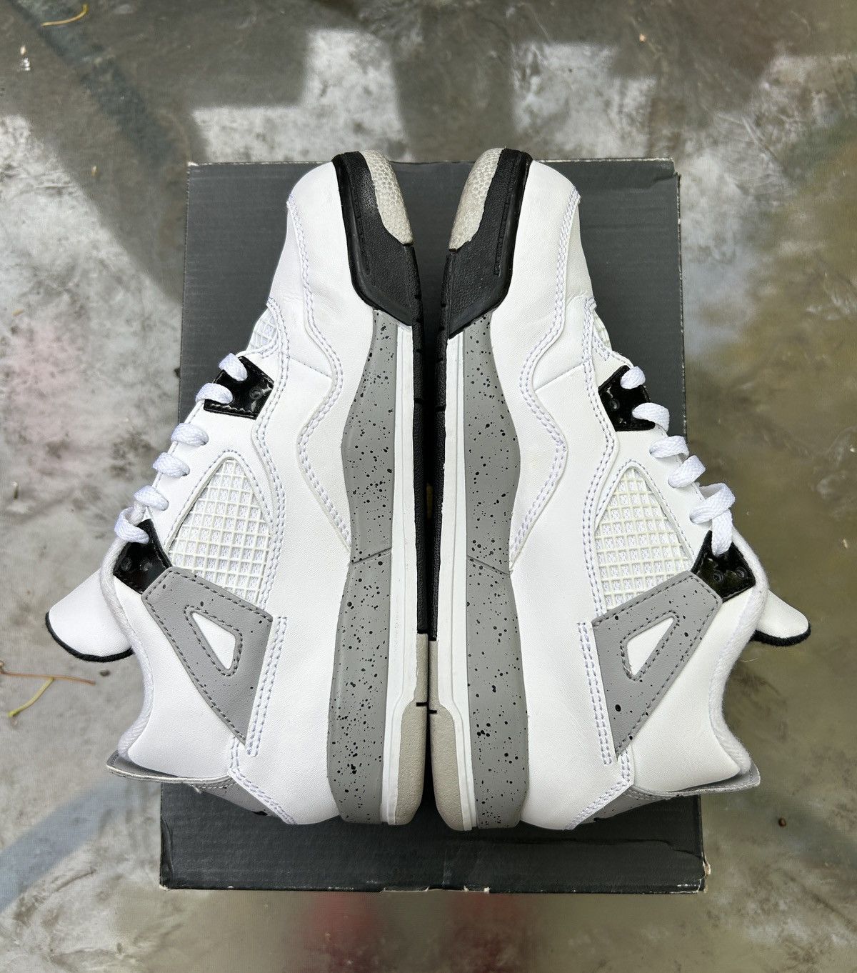 Jordan Brand Air Jordan 4 White Cement PS Size US 5 / IT 35 - 4 Thumbnail