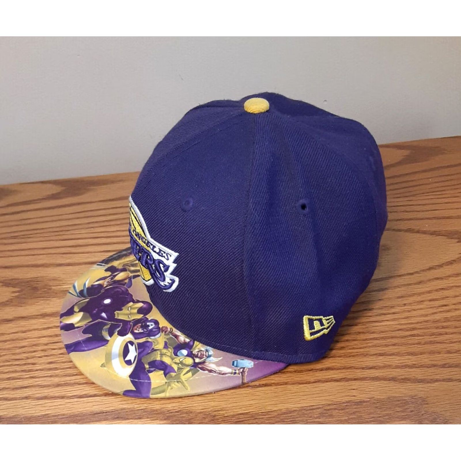 Vintage VINTAGE Marvel Hat Mens 6 7/8 Los Angeles Lakers Basketball Fitted Size ONE SIZE - 6 Thumbnail