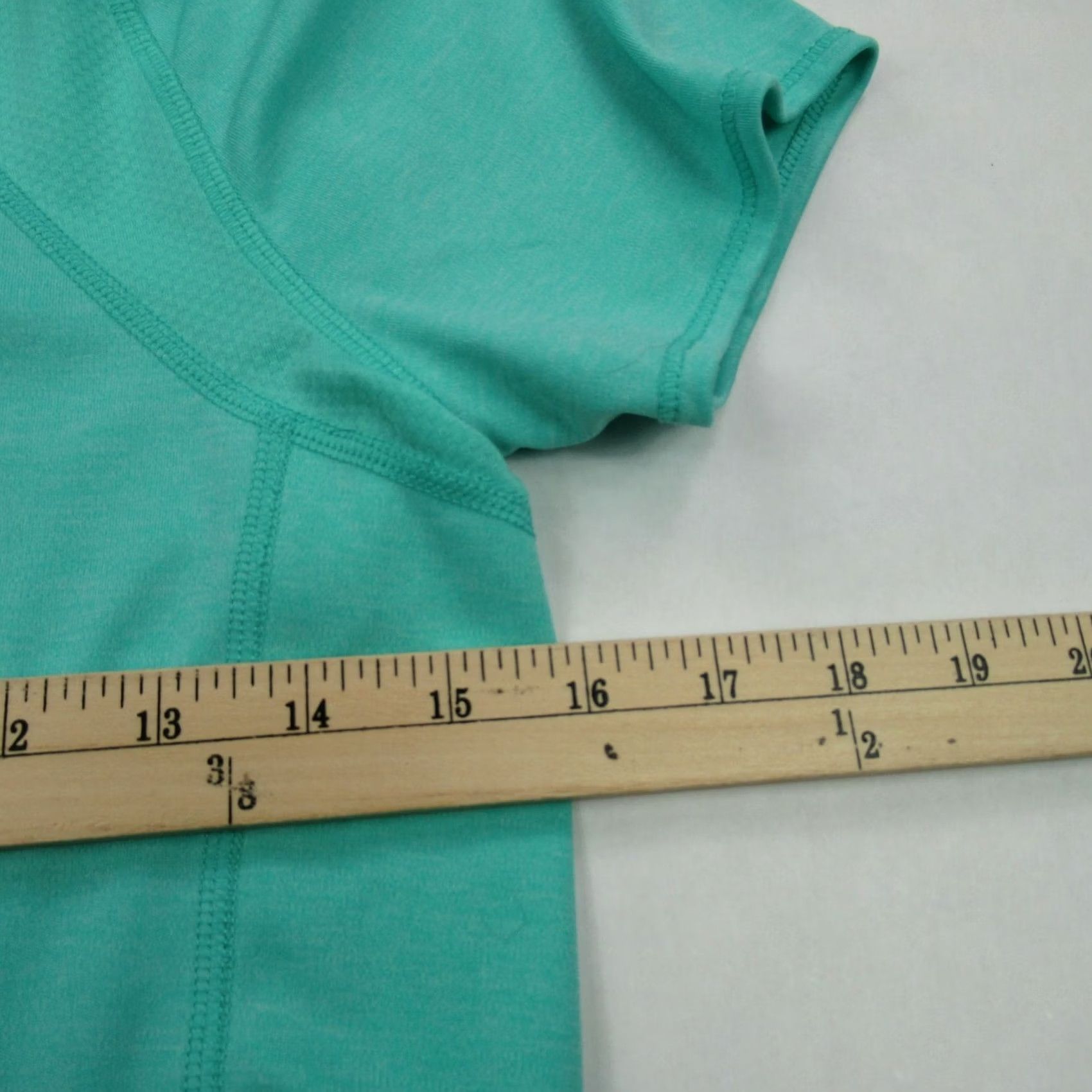 Old Navy Old Navy Shirt Womens Medium Green Activewear Short Sleeve Casual Breathable Size M / US 6-8 / IT 42-44 - 6 Thumbnail