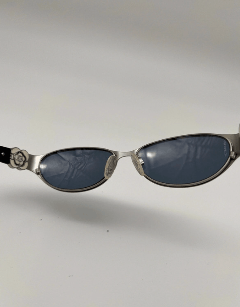 Chanel CHANEL Sunglasses 4166 Rimless Rhinestone 4017 Shields RI832 Size ONE SIZE - 8 Thumbnail
