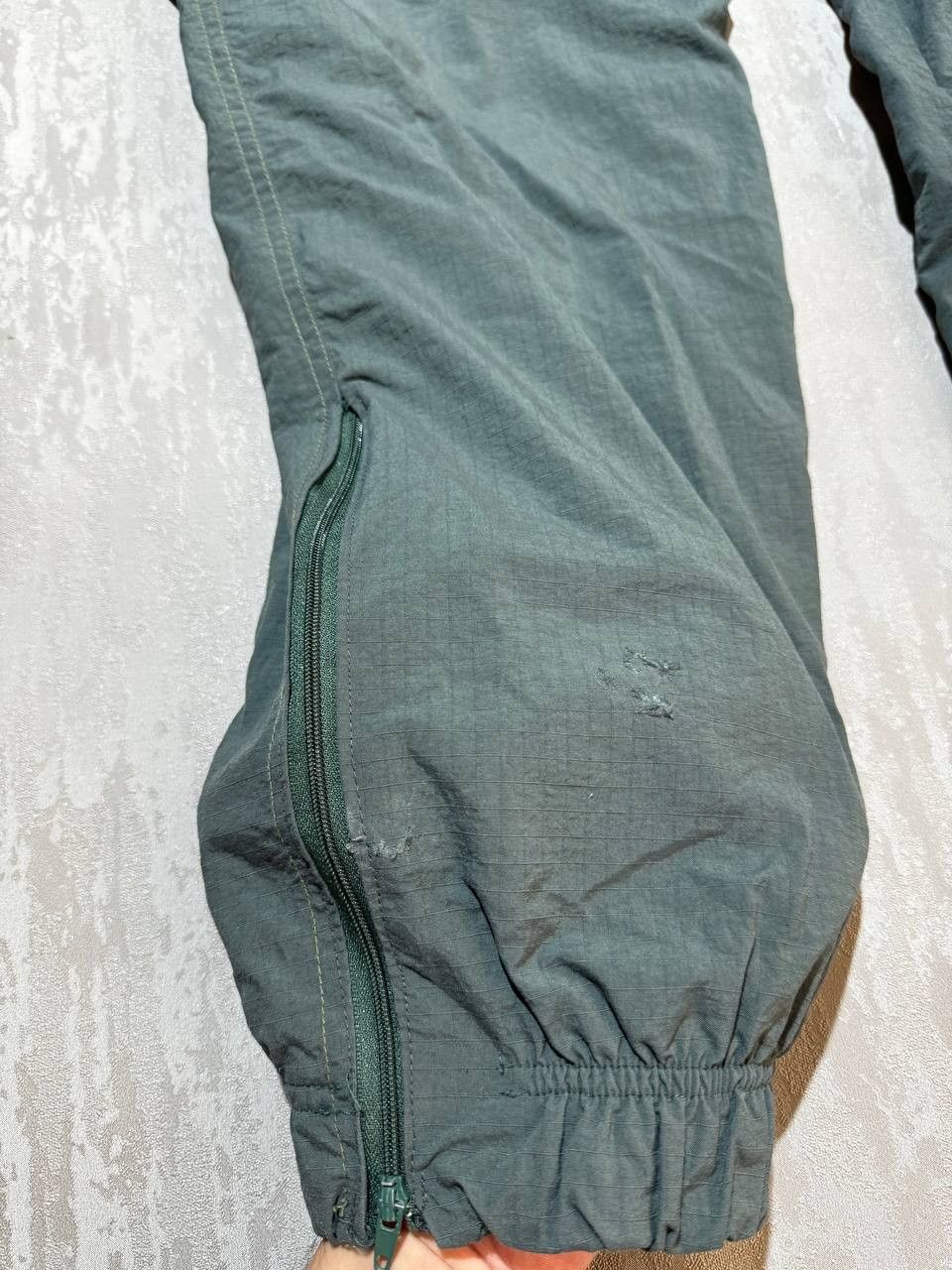 Nike × Vintage Vintage Nike Nylon Track Pants Green size M Size US 32 / EU 48 - 5 Thumbnail
