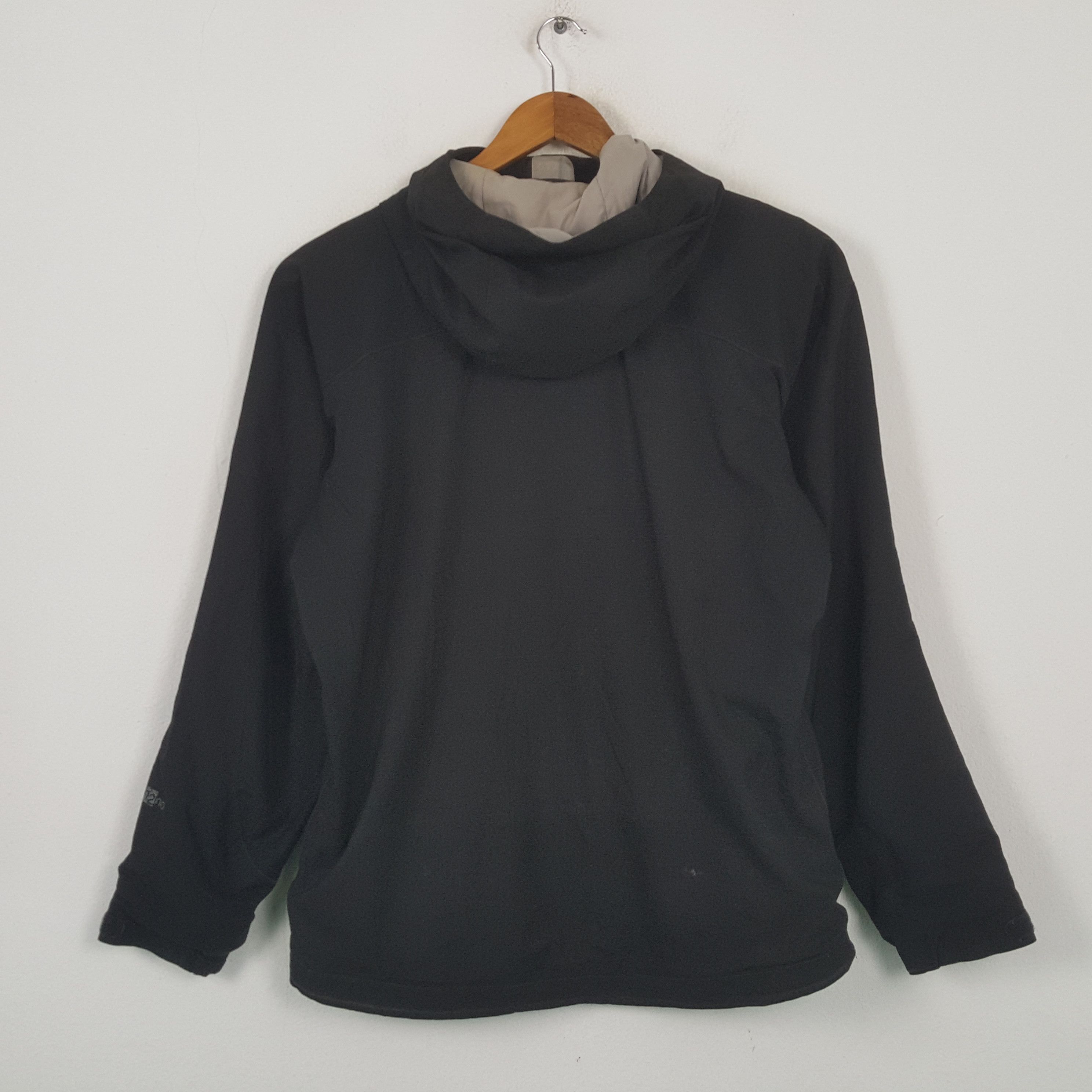 Patagonia Vintage Patagonia Outdoor Windbreaker Hoodies 33 Size US L / EU 52-54 / 3 - 3 Thumbnail