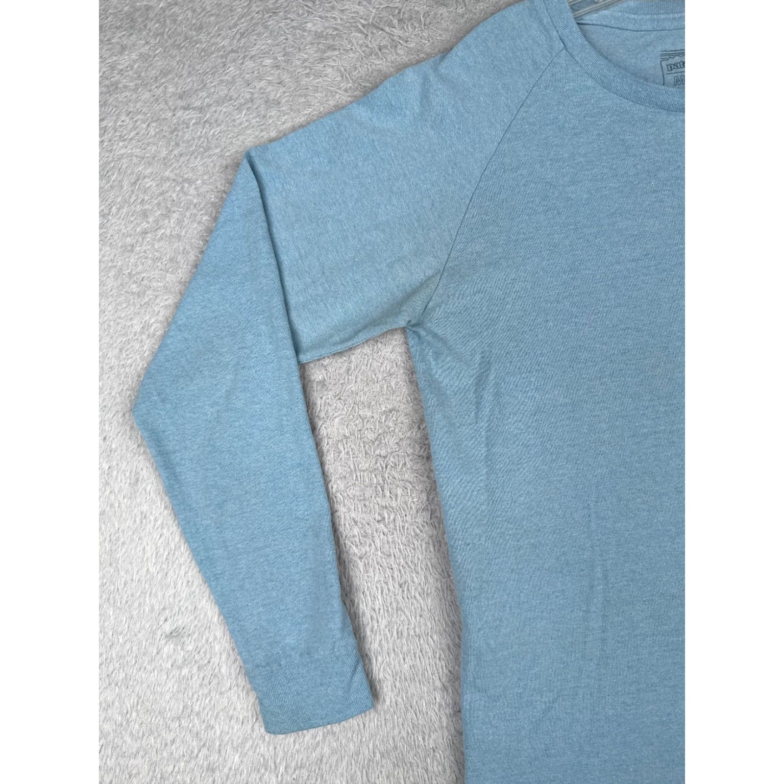 Patagonia Patagonia Shirt Men Medium Blue Crew Neck Long Sleeve Polyester Blend READ Size US M / EU 48-50 / 2 - 3 Thumbnail