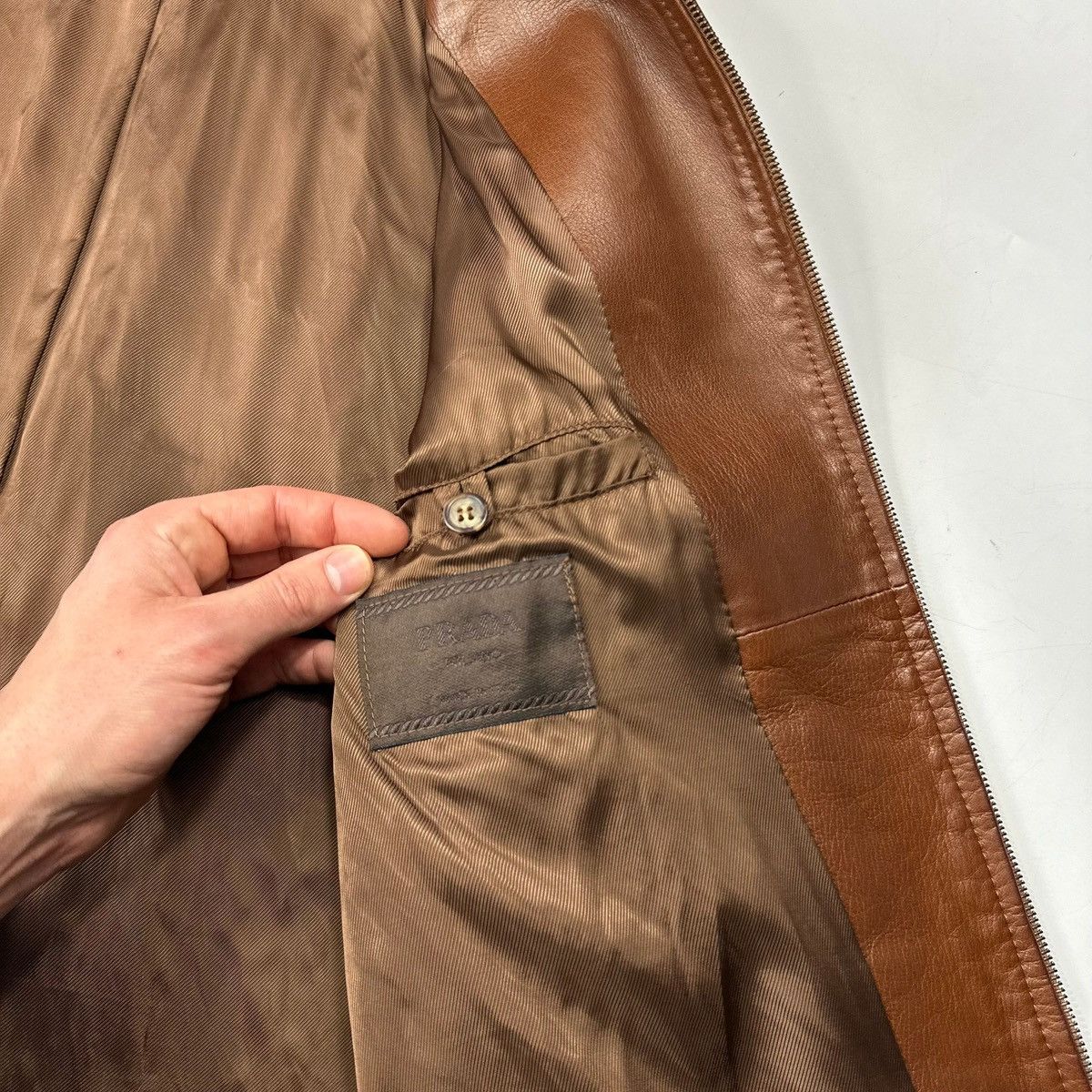 Prada Prada Milano FW98 Whiskey Leather Lined Zip Work Jacket IT50 Size US L / EU 52-54 / 3 - 13 Thumbnail
