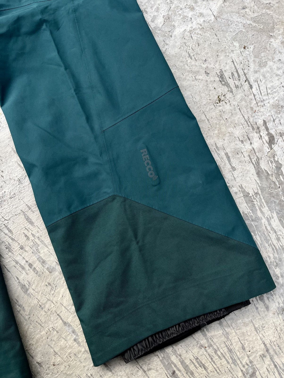 Patagonia Patagonia Powder Bowl Gore-tex Recco Ski Snow Pants Size US 38 / EU 54 - 13 Thumbnail