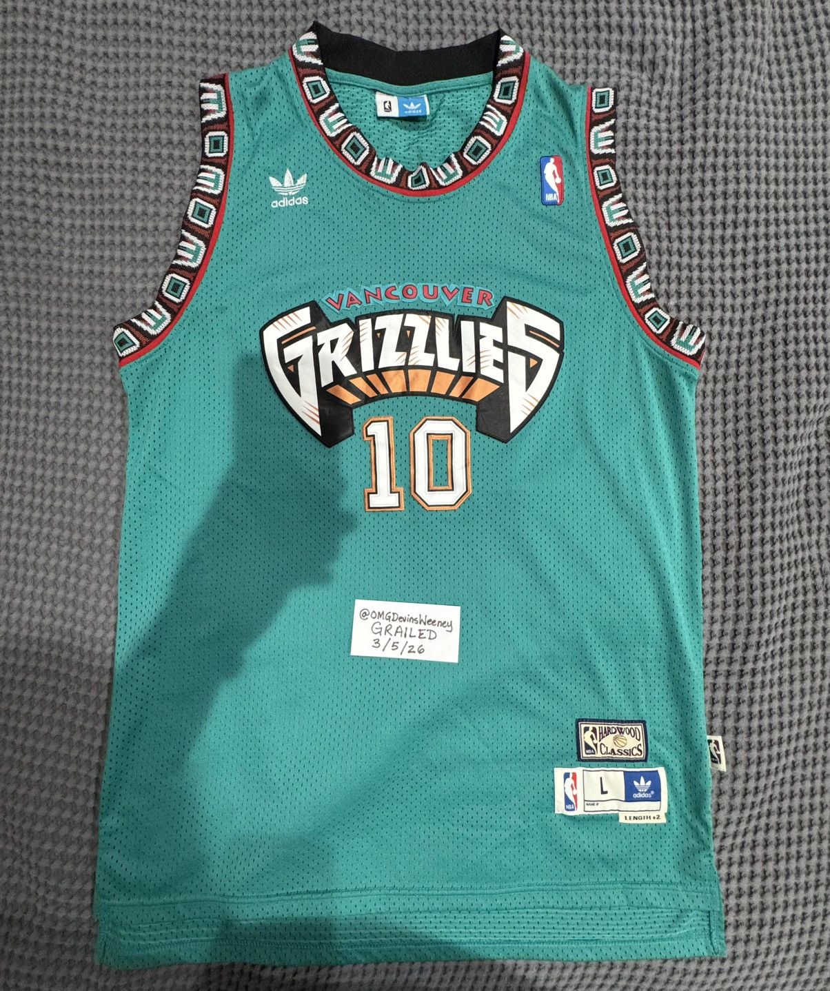 Other Vancouver Grizzlies Mike Bibby jersey Size US L / EU 52-54 / 3 - 1 Thumbnail