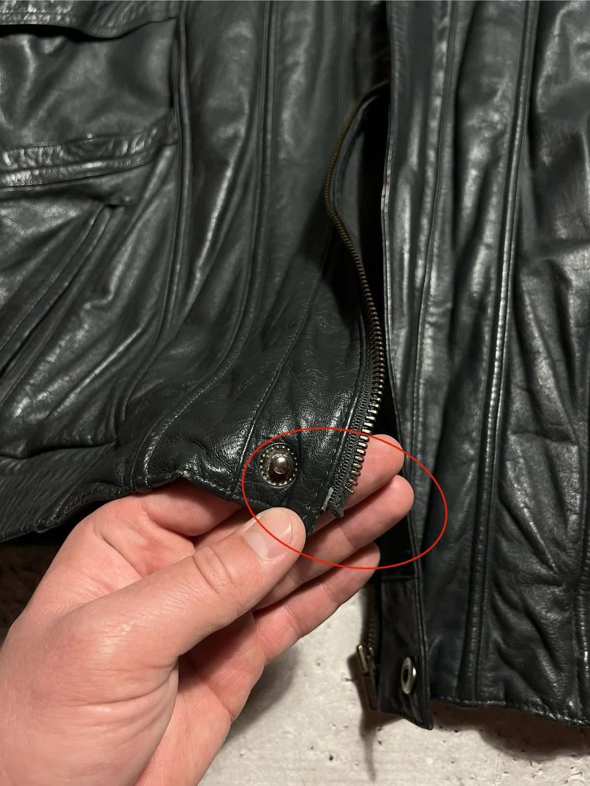 Genuine Leather × Vintage Vintage Black Leather Jacket Oversized 90s Biker Style Size US L / EU 52-54 / 3 - 7 Thumbnail