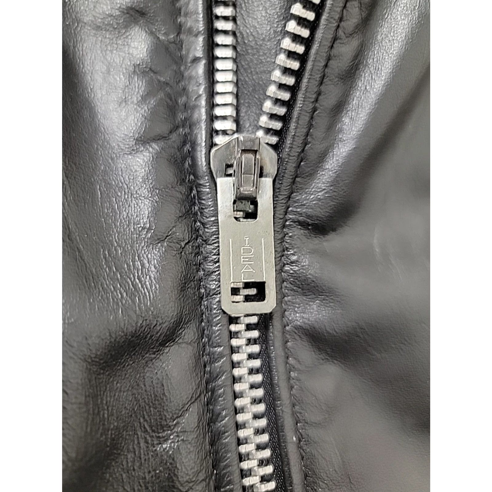 Vintage VINTAGE Excelled Leather Biker Bomber Jacket Mens 40R Black Zip Short Leather Motorcycle Casual Formal Party/Cocktail Men jacket Size US XXS / EU 40 - 5 Thumbnail