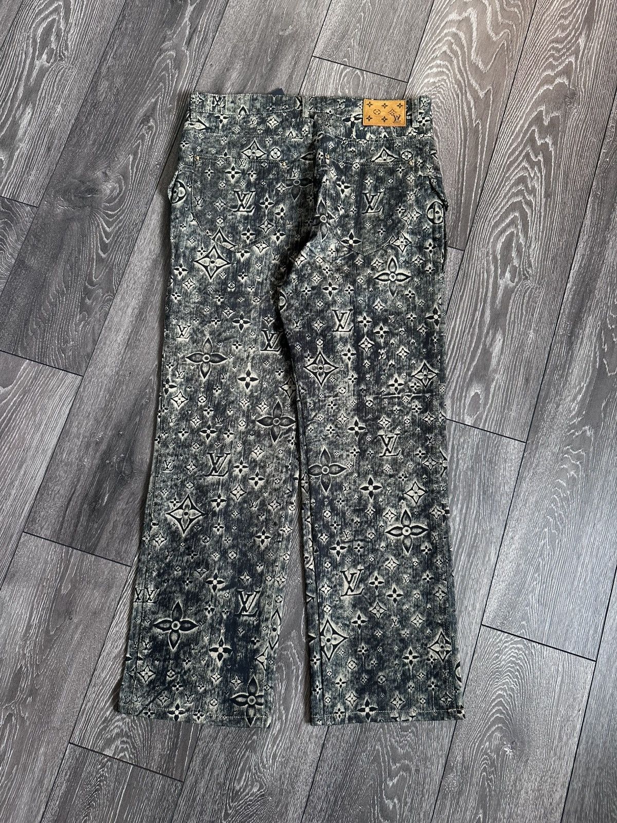Louis Vuitton louis vuitton dark blue star monogram cargo pants new Size US 32 / EU 48 - 2 Thumbnail