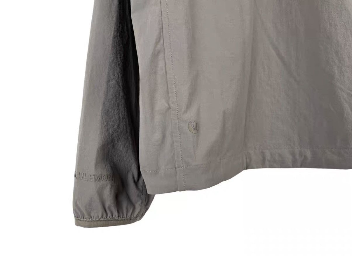Lululemon Lululemon Lightweight Stretch Grey Zip-Up Jacket J31 Size US M / EU 48-50 / 2 - 5 Thumbnail
