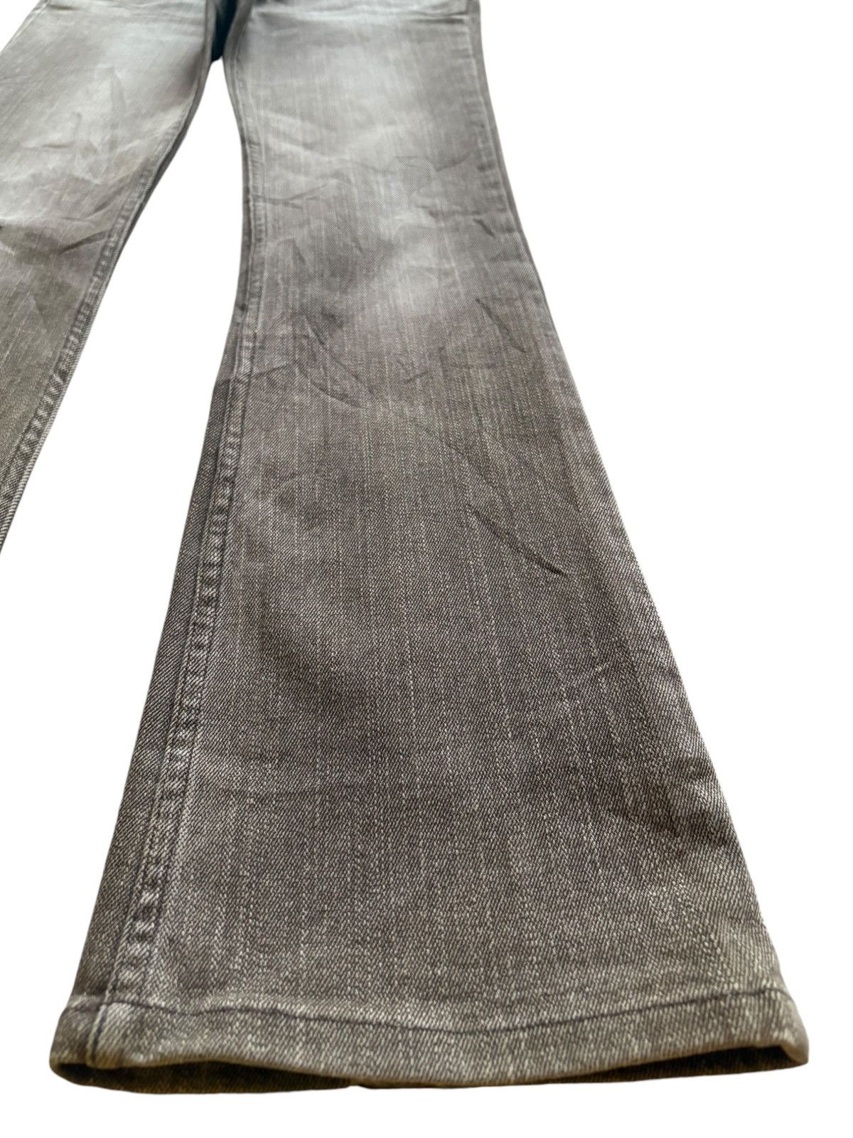 Japanese Brand Vintage Japanese Brand Faded Wash Distressed Flare Jeans Size 28" / US 6 / IT 42 - 7 Thumbnail