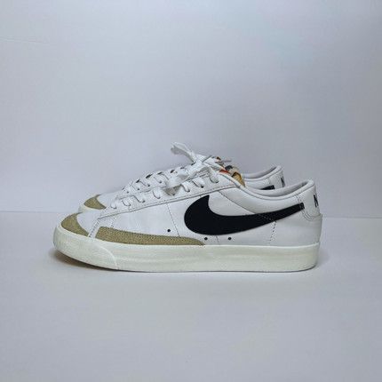 Nike Nike Blazer Low '77 Vintage Size US 10.5 / EU 43-44 - 1 Thumbnail