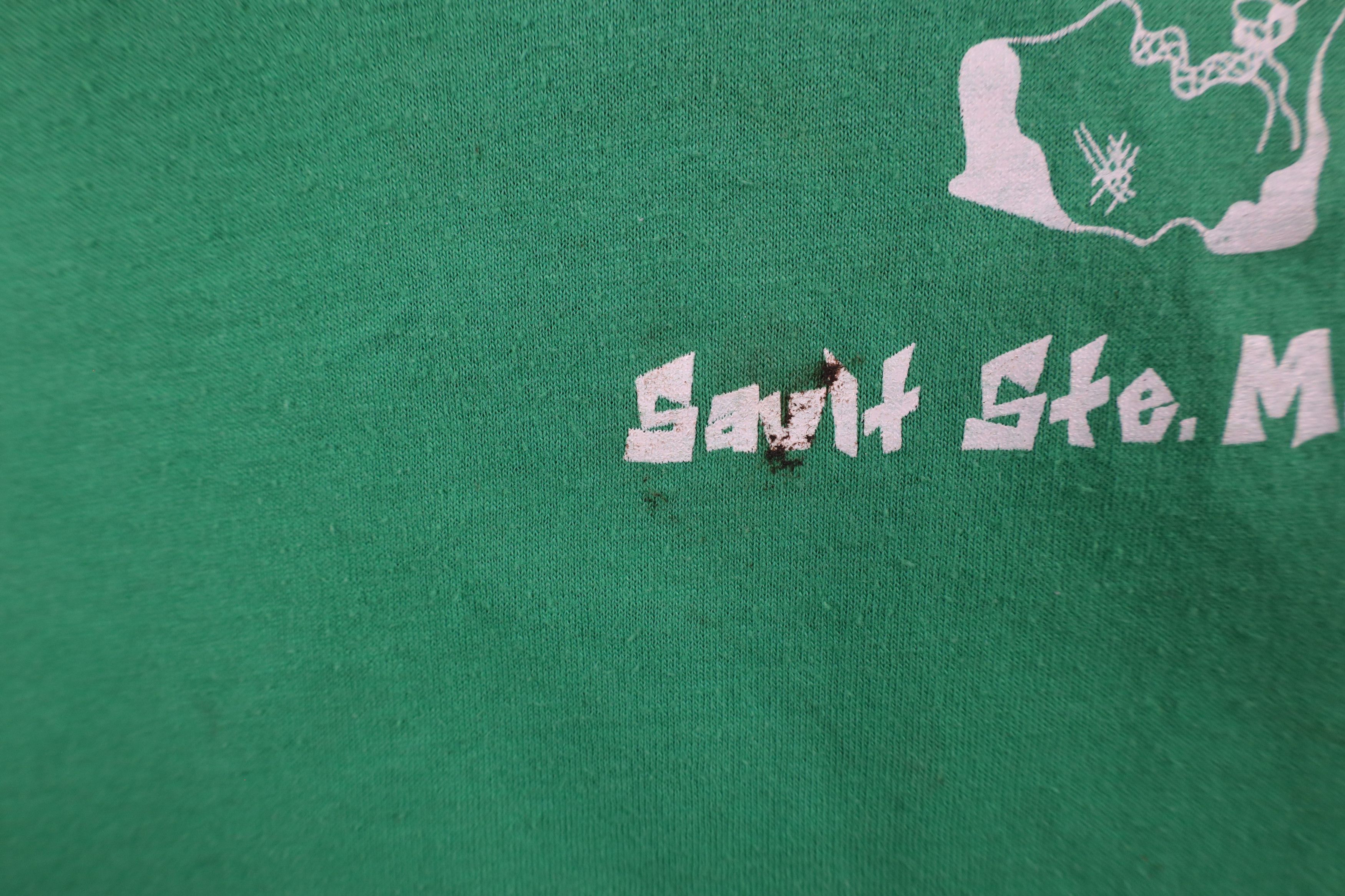 Vintage Vintage 80s 90s The Antlers Bar Sault Ste Marie T-Shirt USA Size US XXL / EU 58 / 5 - 6 Thumbnail