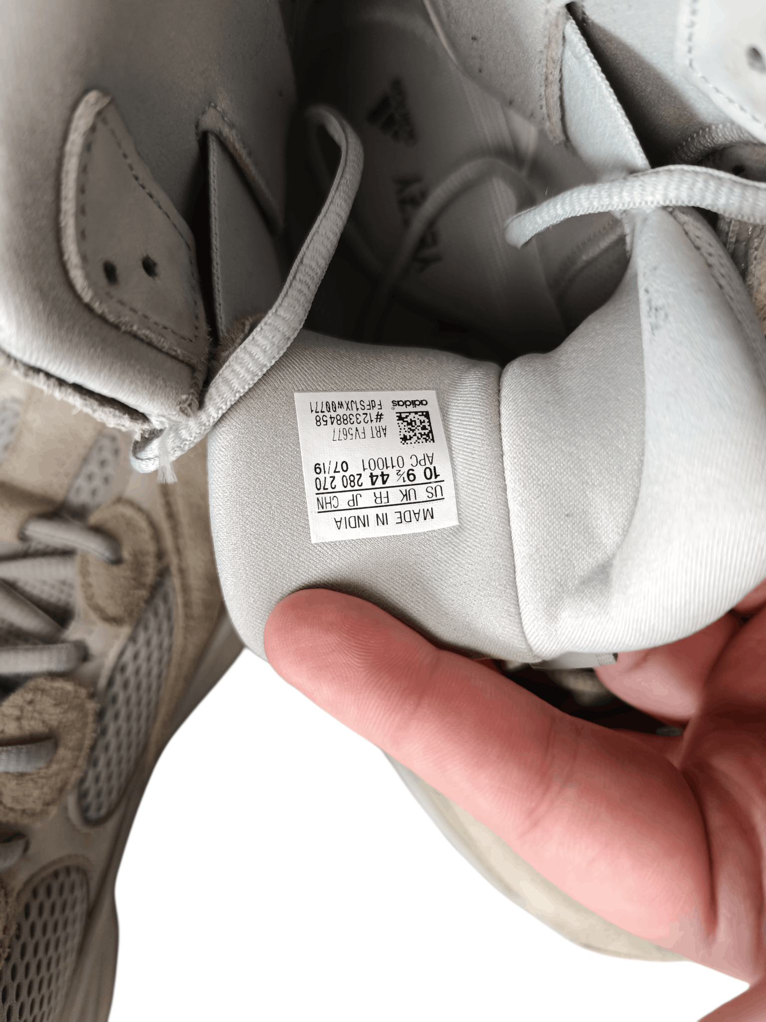 Yeezy Yeezy 500 Desert Boots Salt Size US 11 / EU 44 - 4 Thumbnail