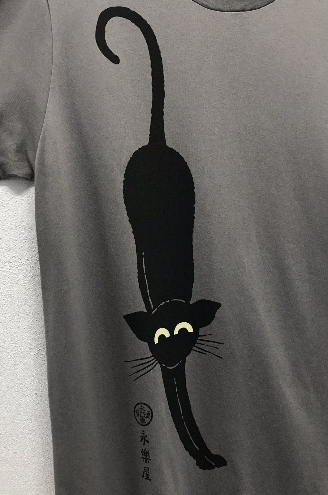 Japanese Brand × Uniqlo × Vintage Vintage Uniqlo Black Cat Shirt Size US XL / EU 56 / 4 - 3 Thumbnail