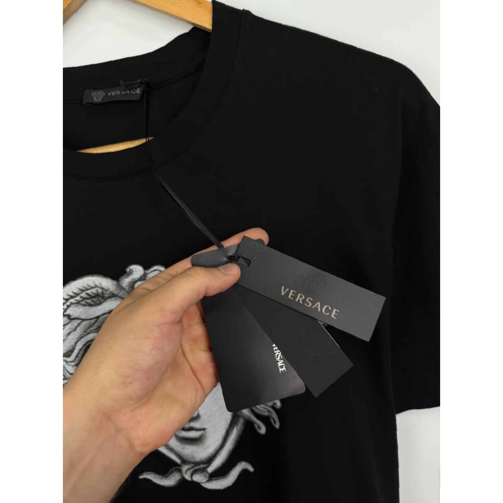 Versace Versace Medusa Portrait T-Shirt Men L Black Size US L / EU 52-54 / 3 - 6 Thumbnail