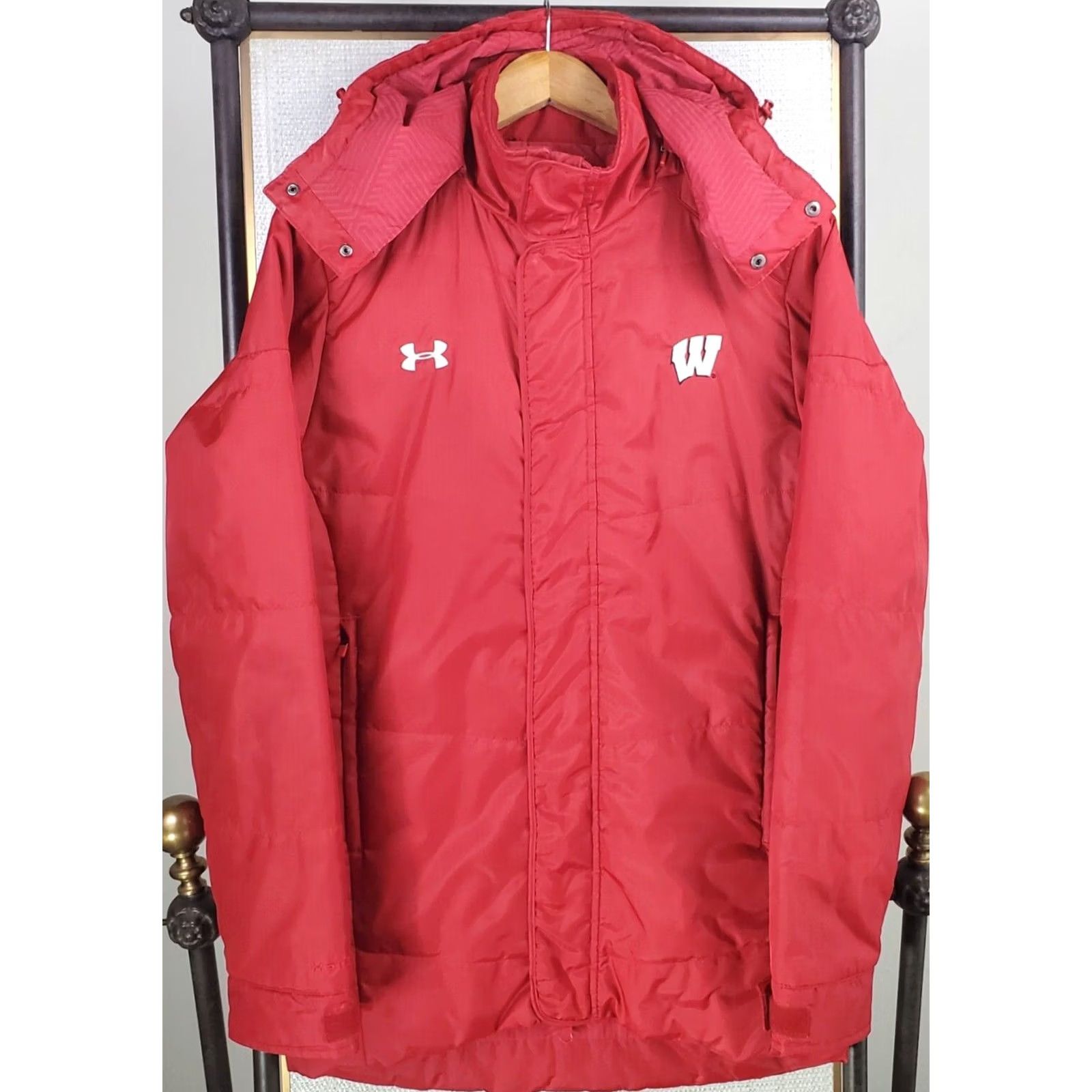 Under Armour Under Armour Wisconsin Mens Jacket Small Red Zip Hooded Insulated Storm 1 ColdGear Reactor Sideline Rainproof Windproof Puffer Coat - 100% Nylon Size US S / EU 44-46 / 1 - 2 Thumbnail
