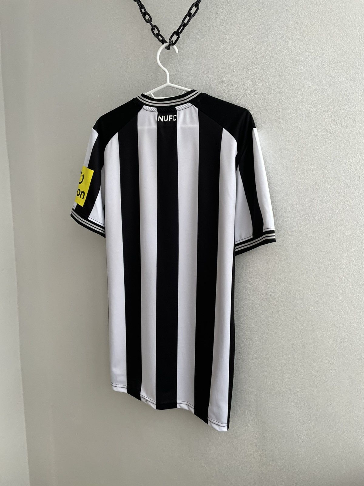 Castore Newcastle United 2023 2024 Home Football Shirt Soccer Jersey Size US L / EU 52-54 / 3 - 16 Thumbnail