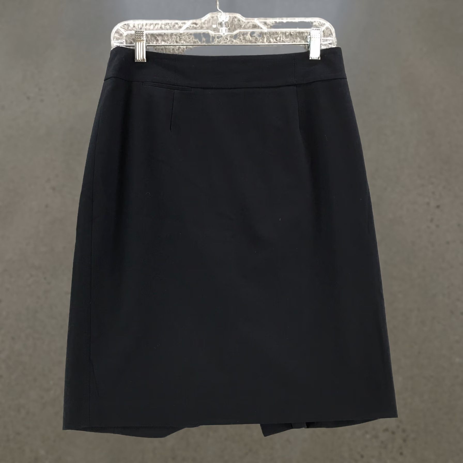 Calvin Klein Calvin Klein A-Line Skirts Womens 8 Black Pleated Front Casual Back Slit Casual Womens 8 Black Pleated Slit Back Casual Calvin Klein A-Line Skirt Size 30" / US 8 / IT 44 - 1 Thumbnail