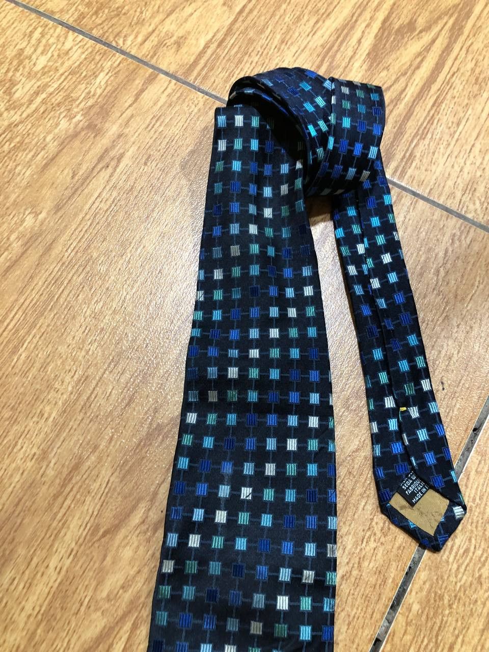 Yves Saint Laurent YSL Yves Saint Laurent Silk Tie Mens Size ONE SIZE - 4 Thumbnail
