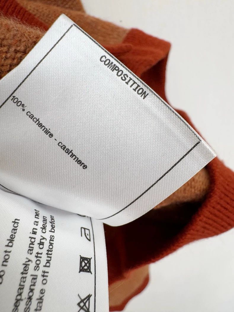 Chanel Chanel Cashmere Knit Cardigan in Almost New Condition -2505 Size L / US 10 / IT 46 - 5 Thumbnail