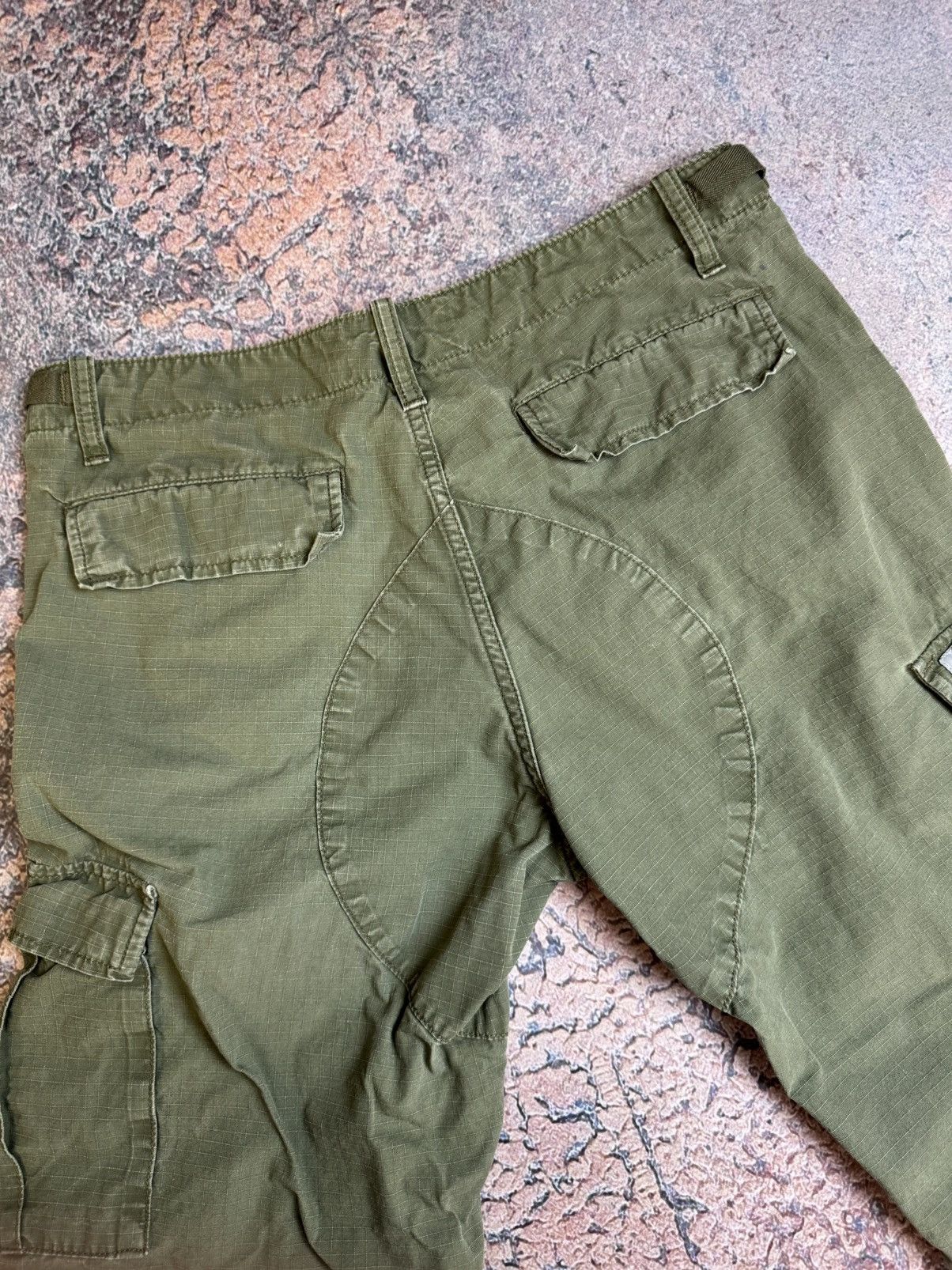 Carhartt × Vintage Carhartt vintage khaki cargo pants workwear size 31x30 Size US 31 - 6 Thumbnail