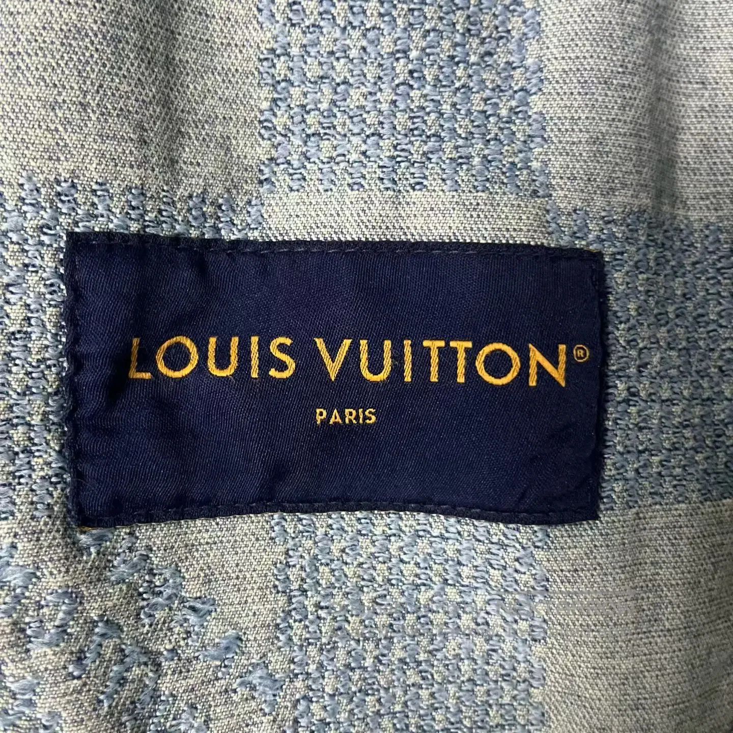 Louis Vuitton Louis Vuitton Grid-printed round-neck, single-button long- Size US M / EU 48-50 / 2 - 2 Thumbnail