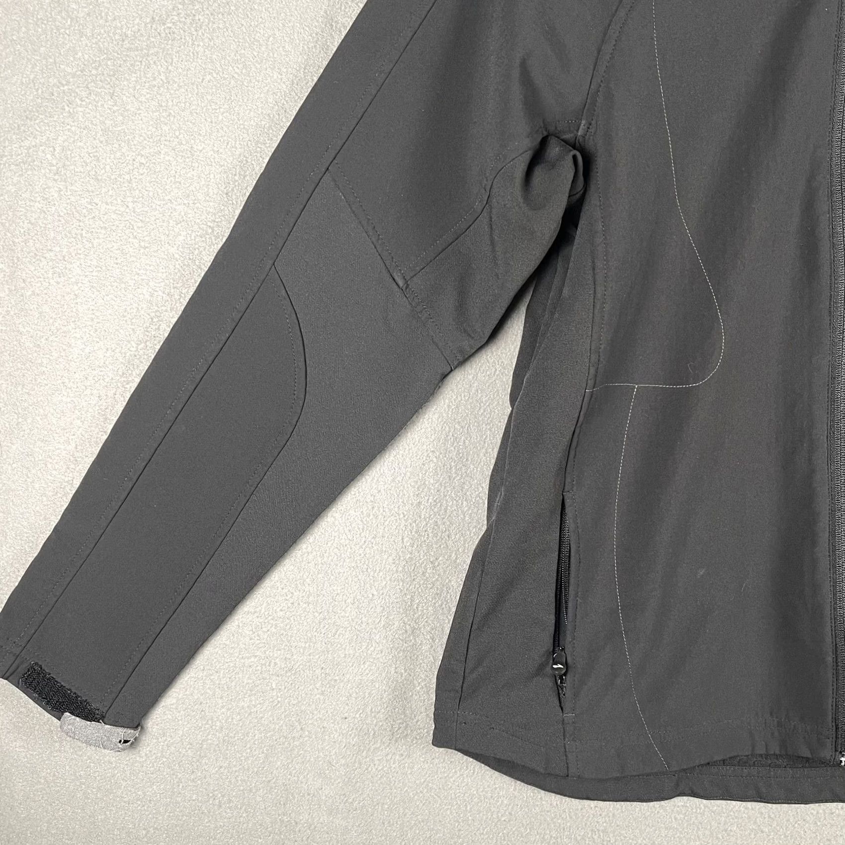 Brooks Brooks Jacket Womens Medium Black Brooks Shelter Technology Full Zip Running Size M / US 6-8 / IT 42-44 - 6 Thumbnail