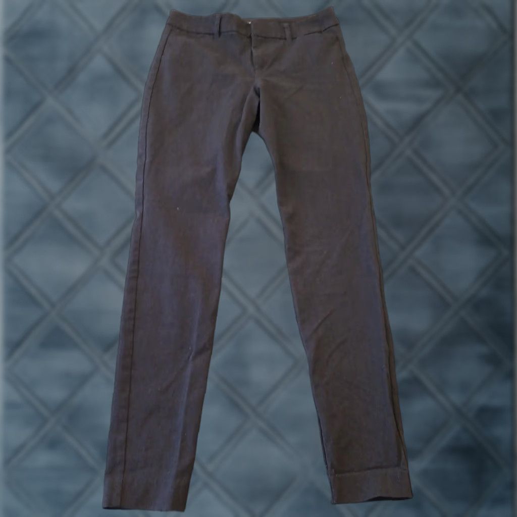 Old Navy Old Navy Pixie Pants Womens Size 4 Gray Ankle Skinny Pockets 28x29 Mid Rise Regular Inseam 29 in Cotton Blend Shirt? Size 27" / US 4 / IT 40 - 1 Thumbnail