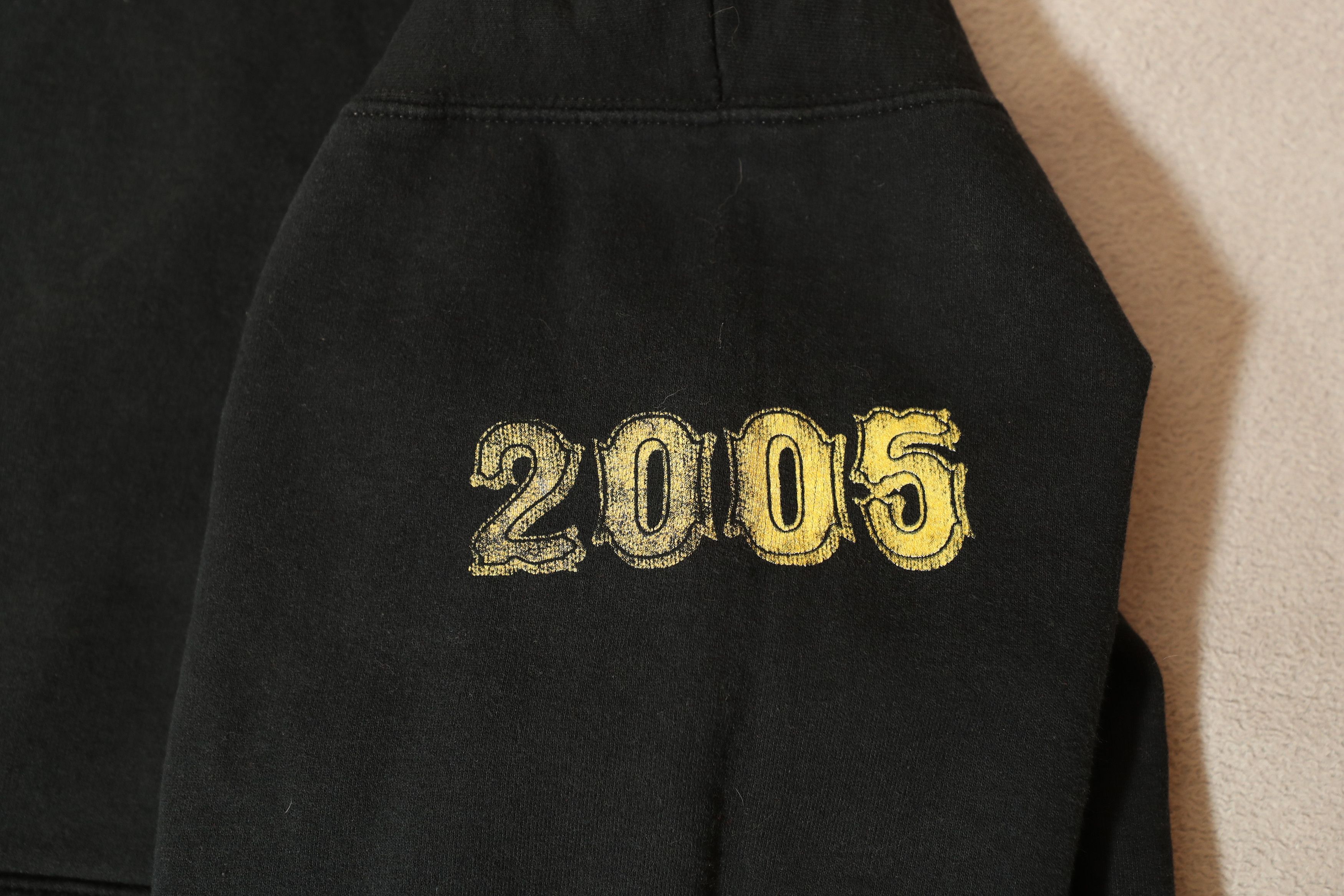 Band Tees × Hanes × Vintage Vintage 2005 Motley Crue Hoodie (XXL) Size US XXL / EU 58 / 5 - 7 Thumbnail