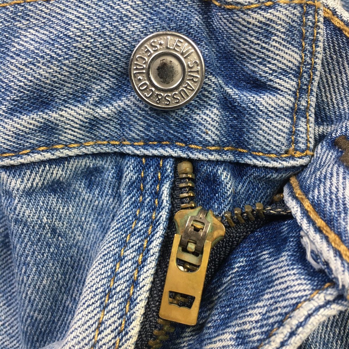 Levi's × Levi's Vintage Clothing × Vintage 🔥ACCEPT OFFER🔥 Levis 505 Loose Light Blue Jeans Size US 40 / EU 56 - 8 Thumbnail