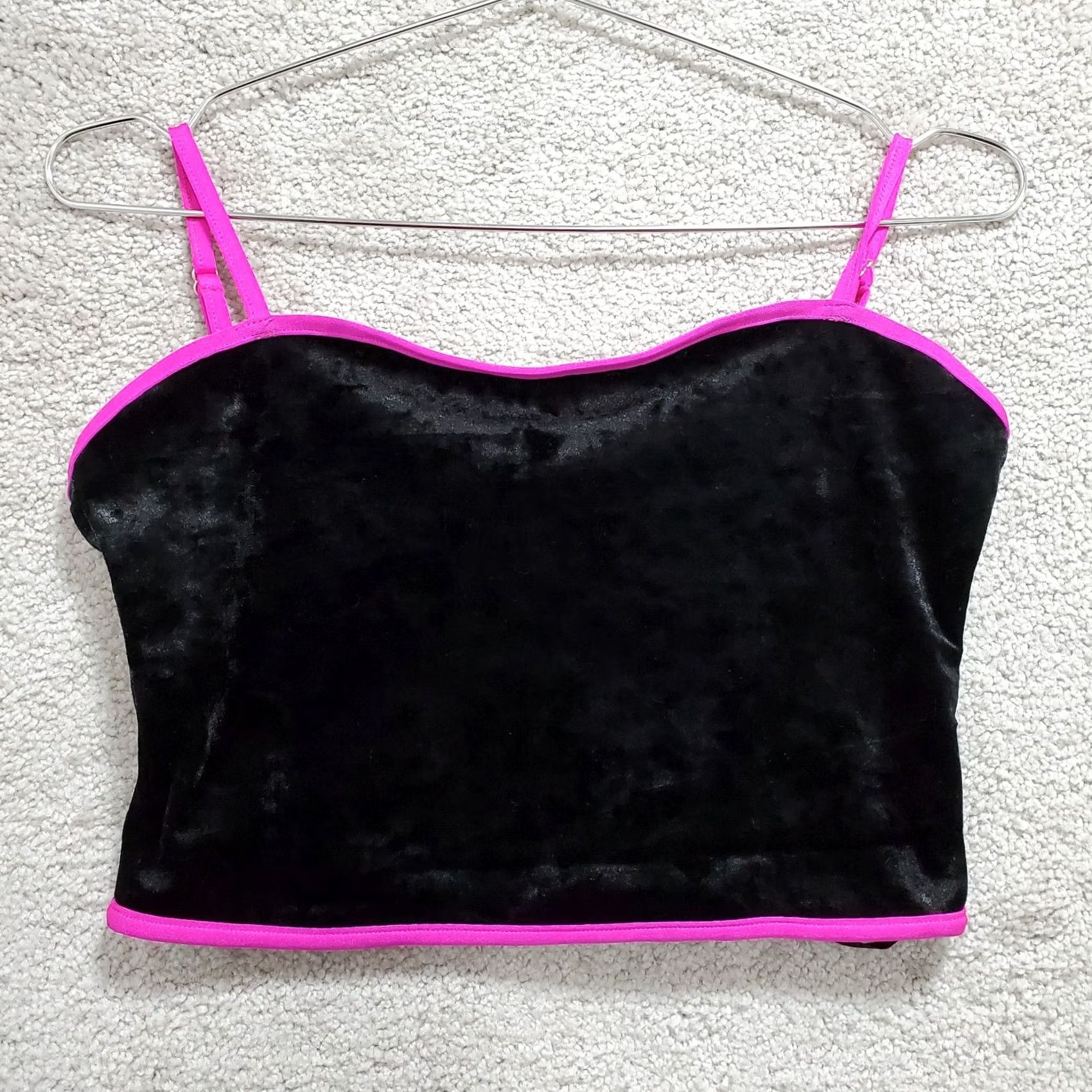 superdown Superdown Crop Cami Black Velvet Pink Spaghetti Straps Polyester Medium Women's Size M / US 6-8 / IT 42-44 - 5 Thumbnail