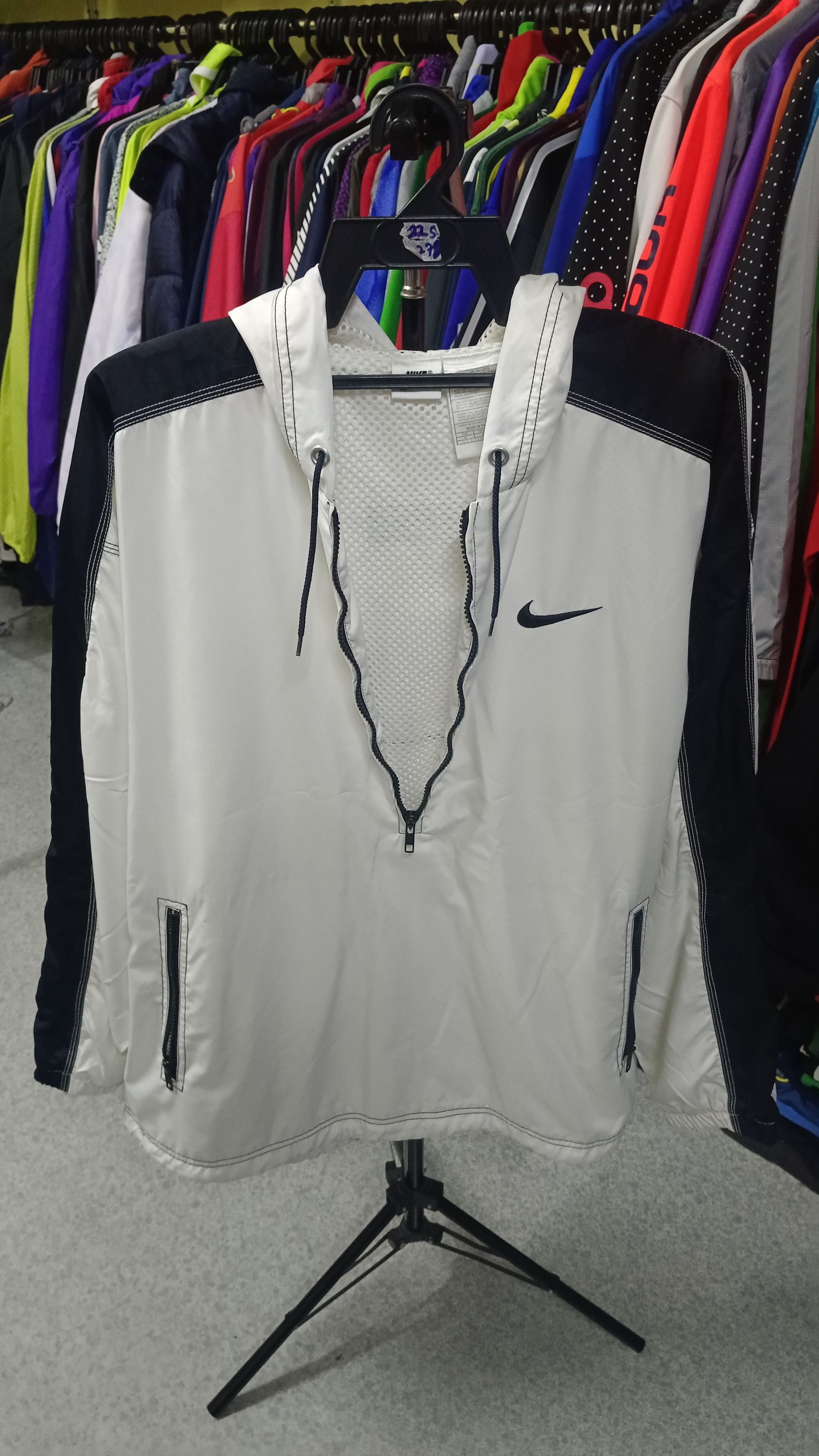 Nike × Vintage Vintage Nike Half Zipper Baggy Light Jacket Size US L / EU 52-54 / 3 - 2 Thumbnail