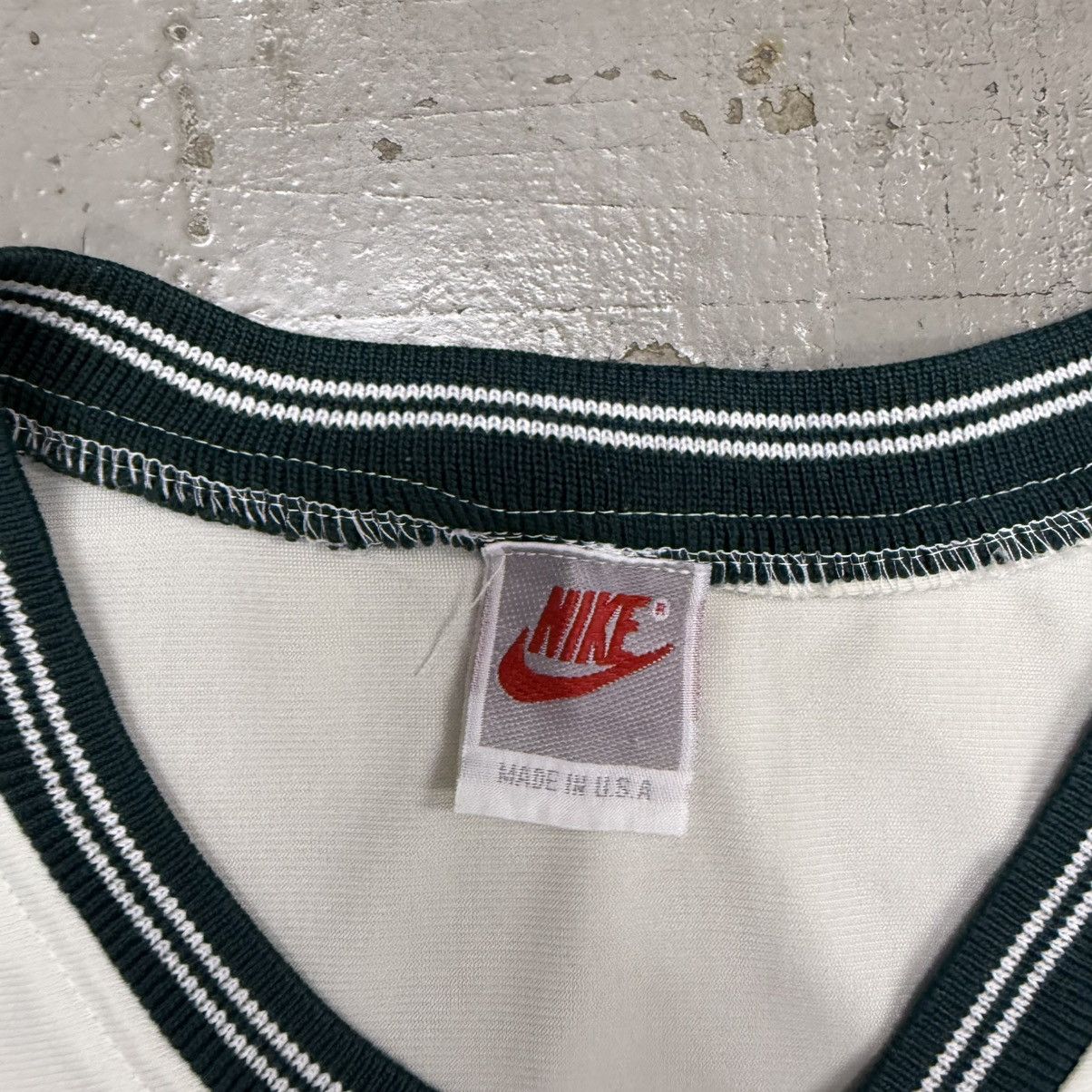 Vintage Vintage Nike Jersey Two Tone Size US XL / EU 56 / 4 - 4 Thumbnail