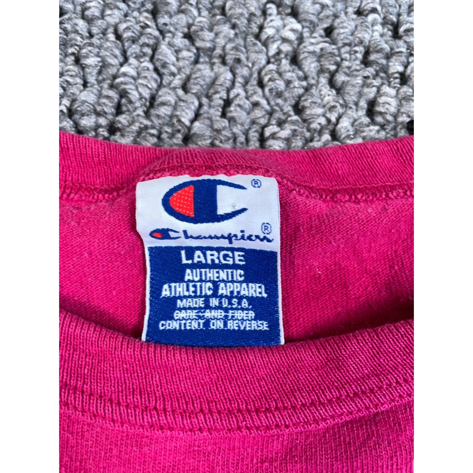 Champion VTG Champion T-Shirt Adults Large Dark Pink Short Sleeve Crew Neck Embroidered USA 90s Retro Single Stitch Cotton Size US L / EU 52-54 / 3 - 3 Thumbnail