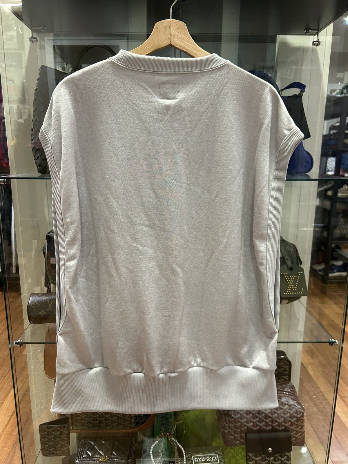 Needles Needles Sleevles Top Size US XL / EU 56 / 4 - 2 Thumbnail
